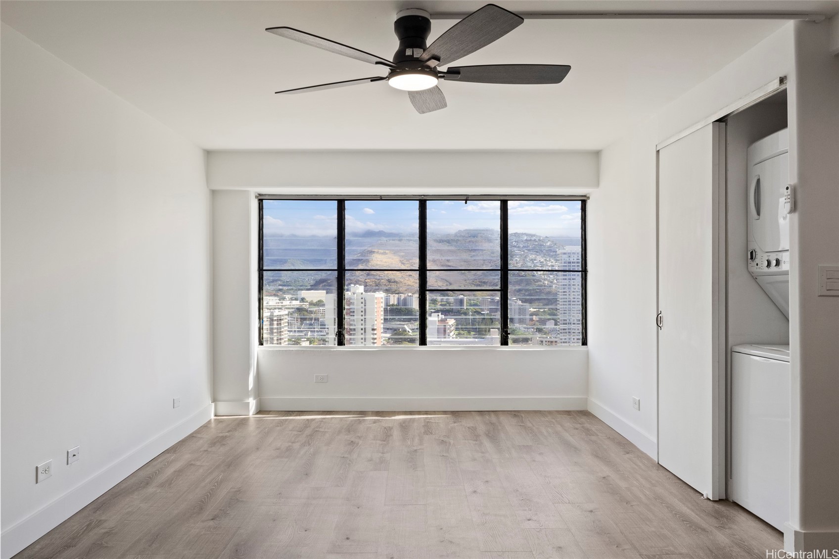 2525 Date Street 3203 Property Photo 7