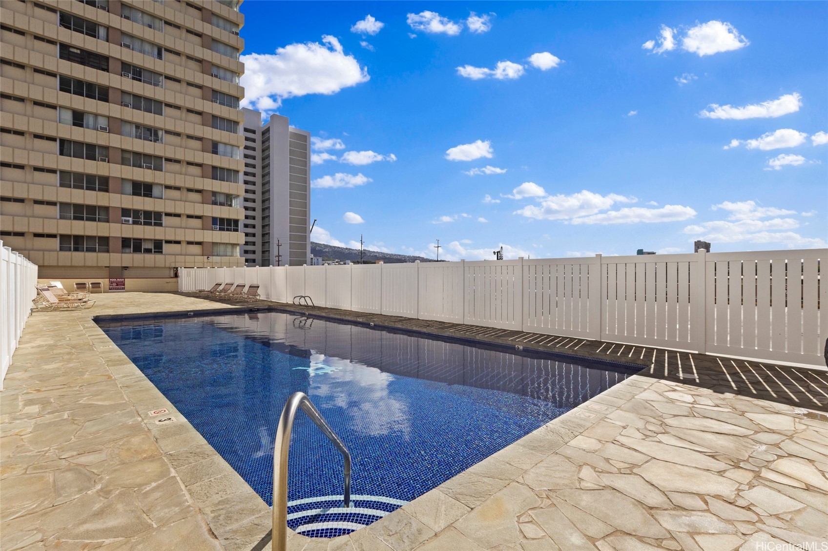 2525 Date Street 3203 Property Photo 14