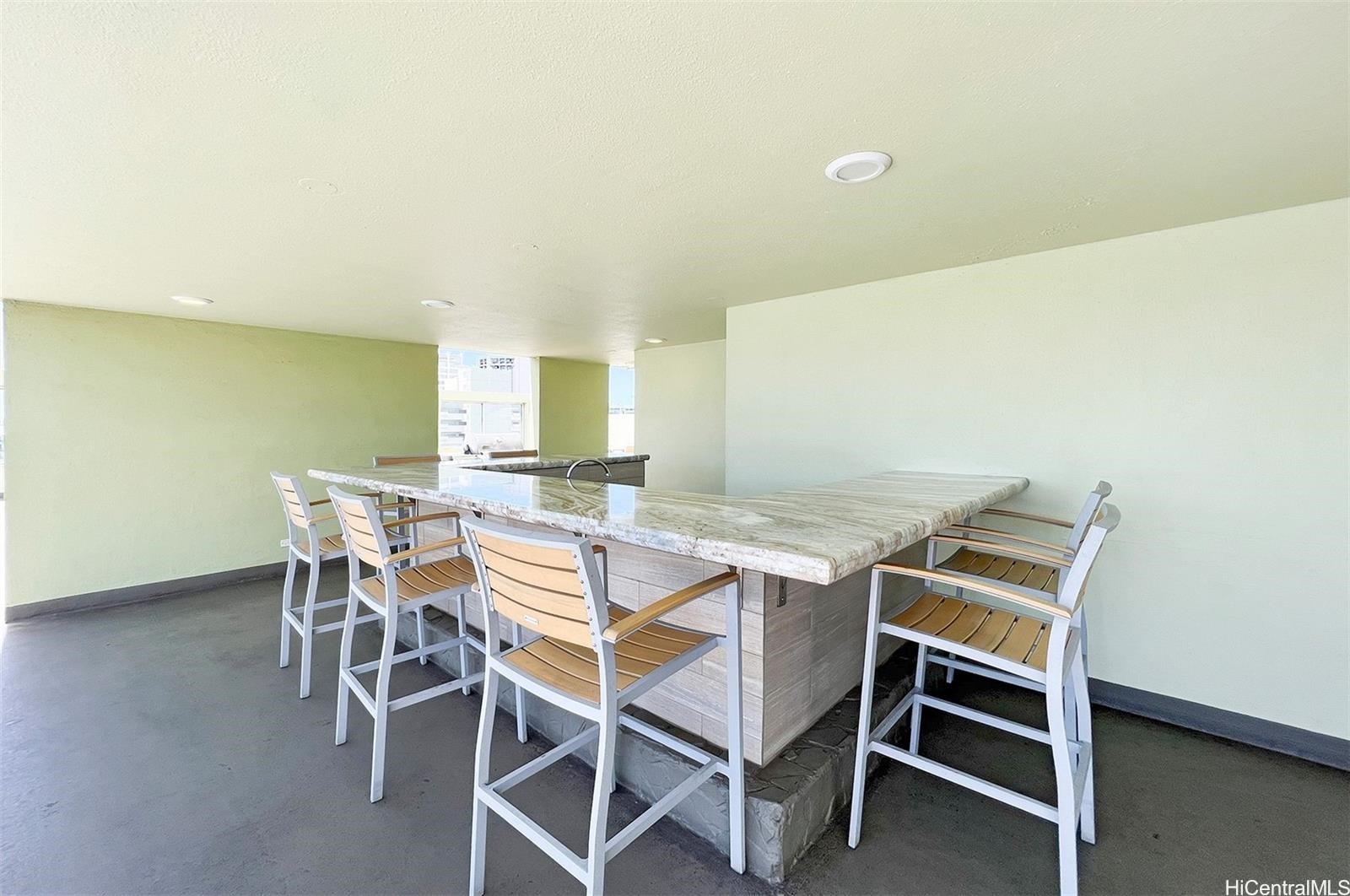 2452 Tusitala Street 604 Property Photo 2