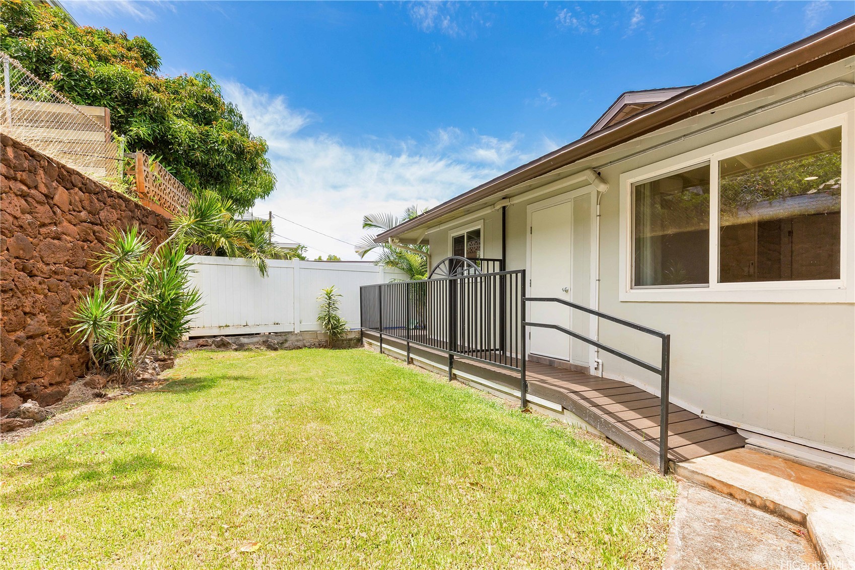 1898 Iwi Way Property Photo 16