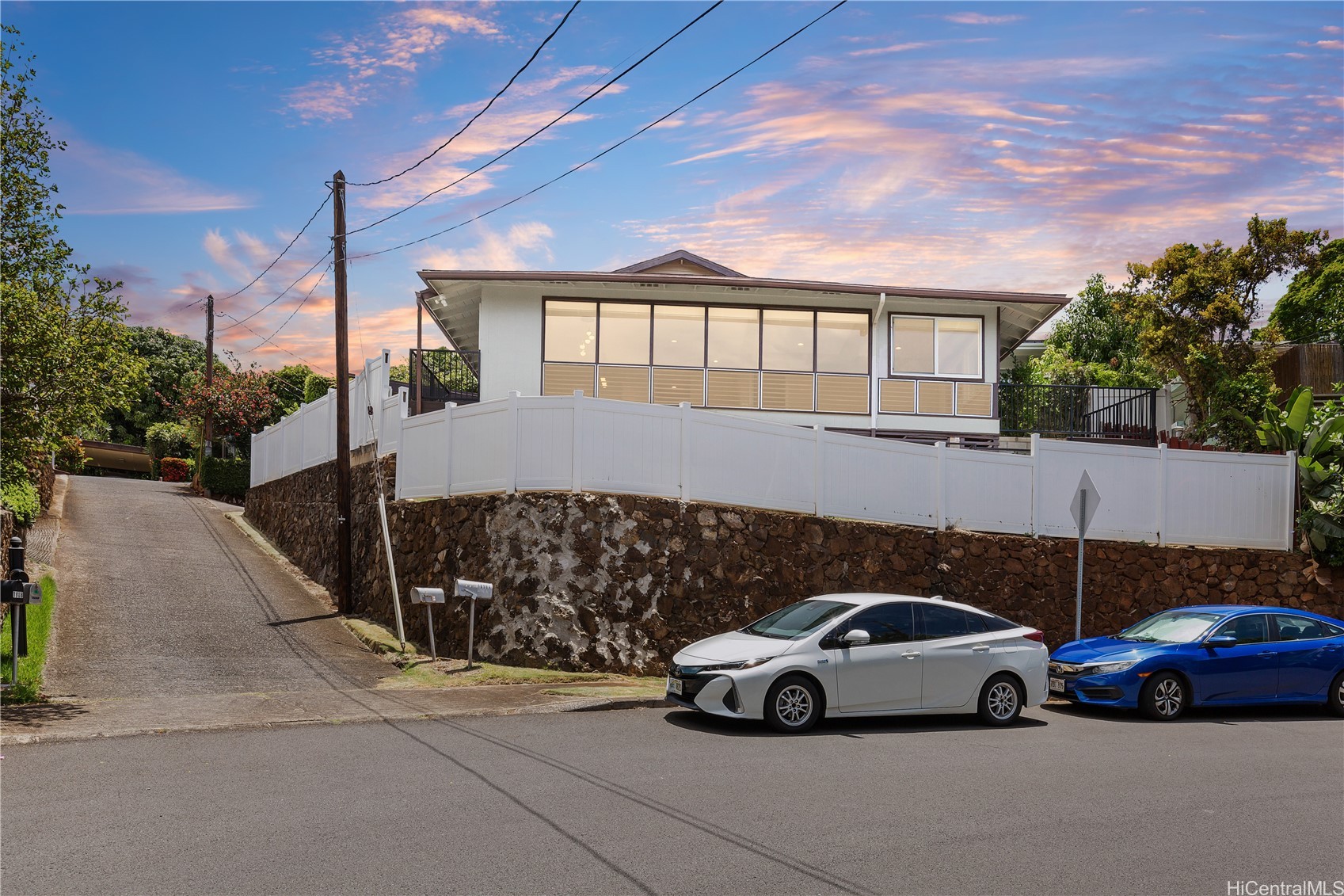 1898 Iwi Way Property Photo 21