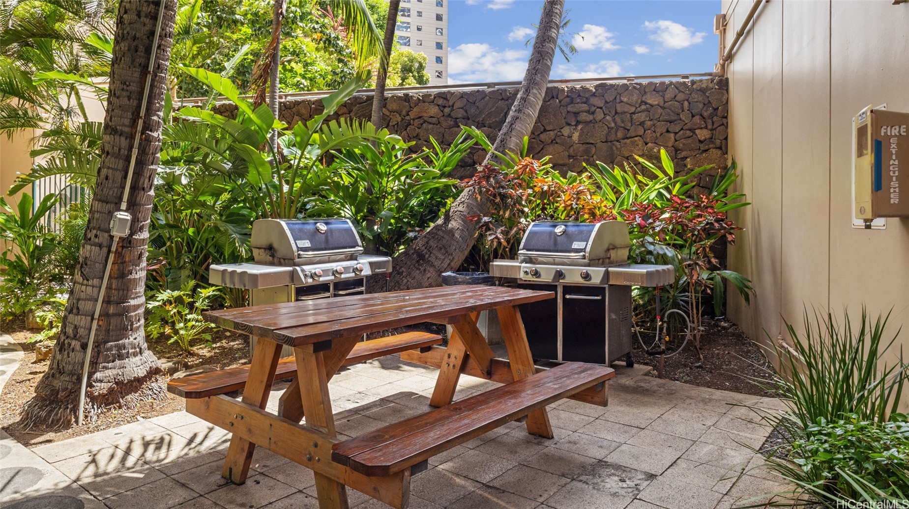 1720 Ala Moana Boulevard 803b Property Photo 17