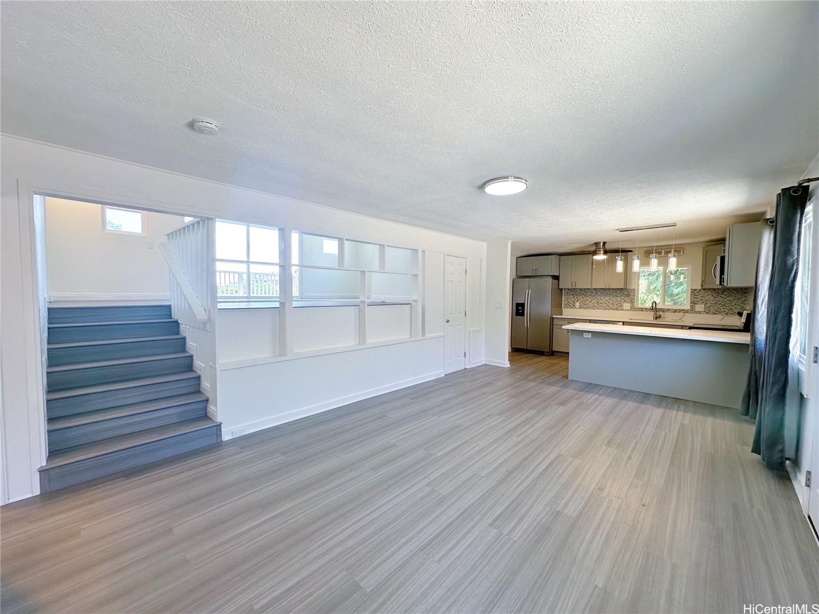 3015 Alencastre Place Property Photo 5