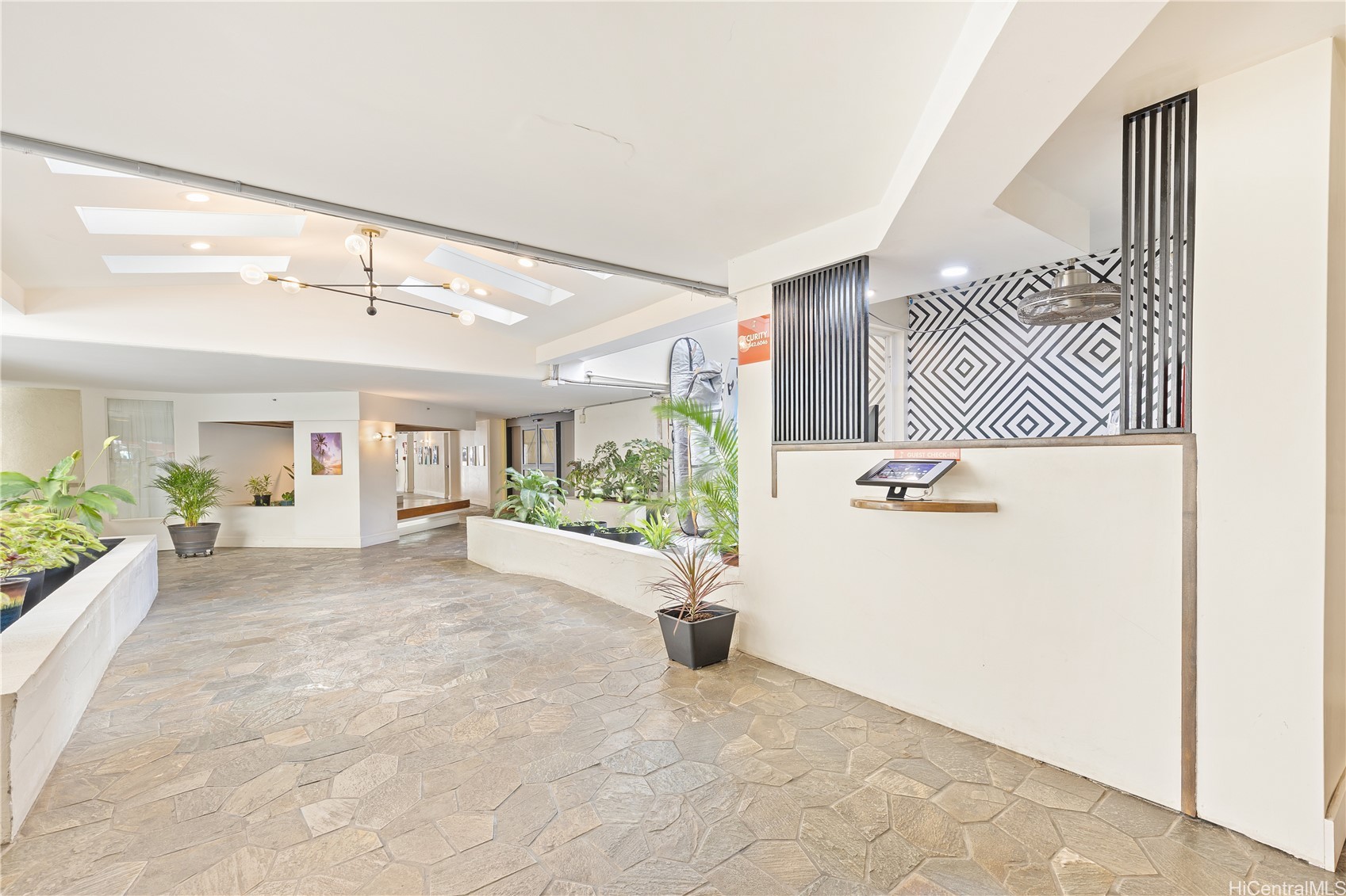 2463 Kuhio Avenue 203 Property Photo 16