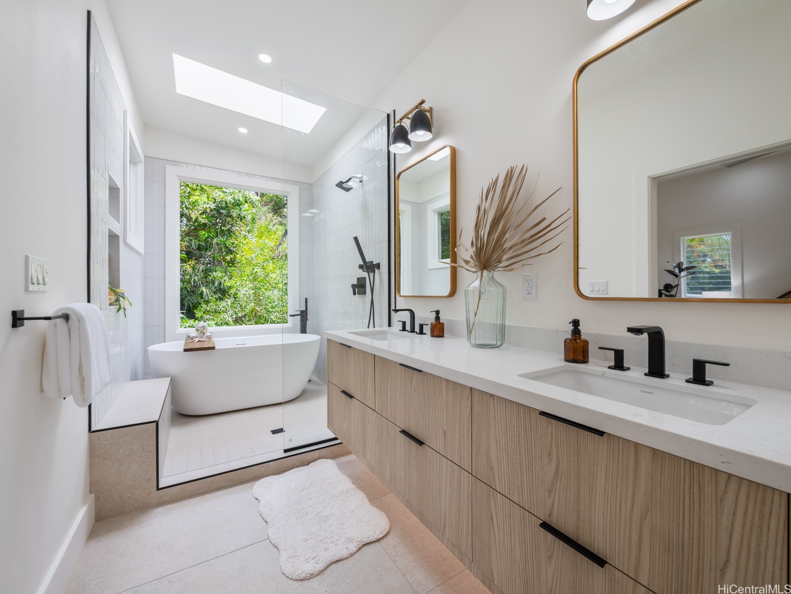 223 Lanipo Drive Property Photo 10