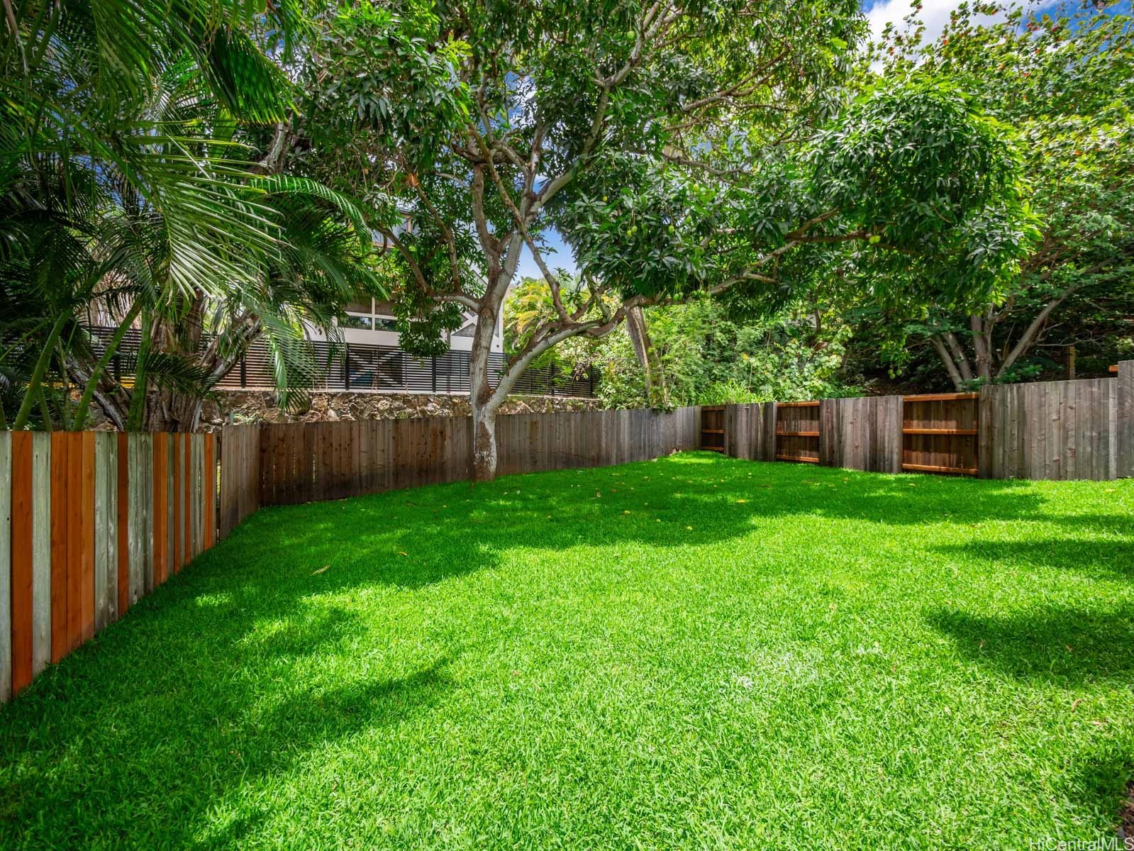 223 Lanipo Drive Property Photo 17