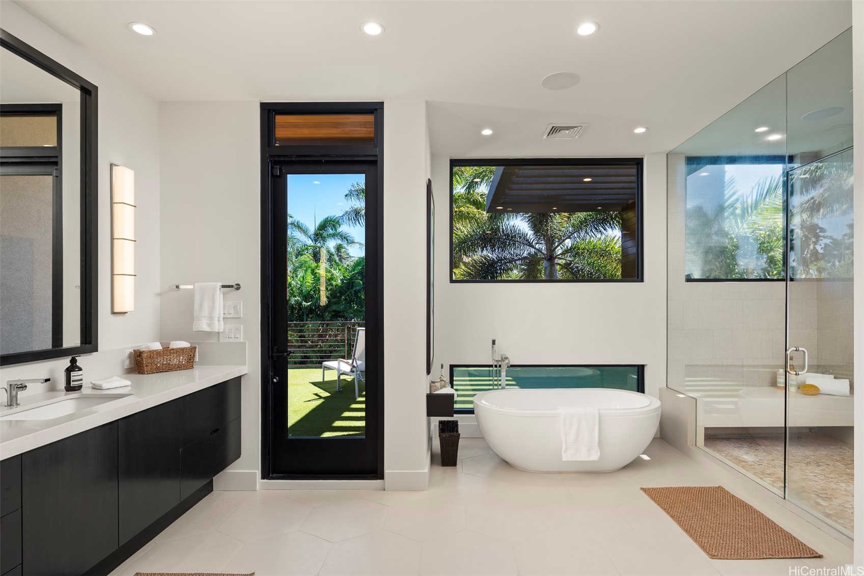 4366 Royal Place Property Photo 15
