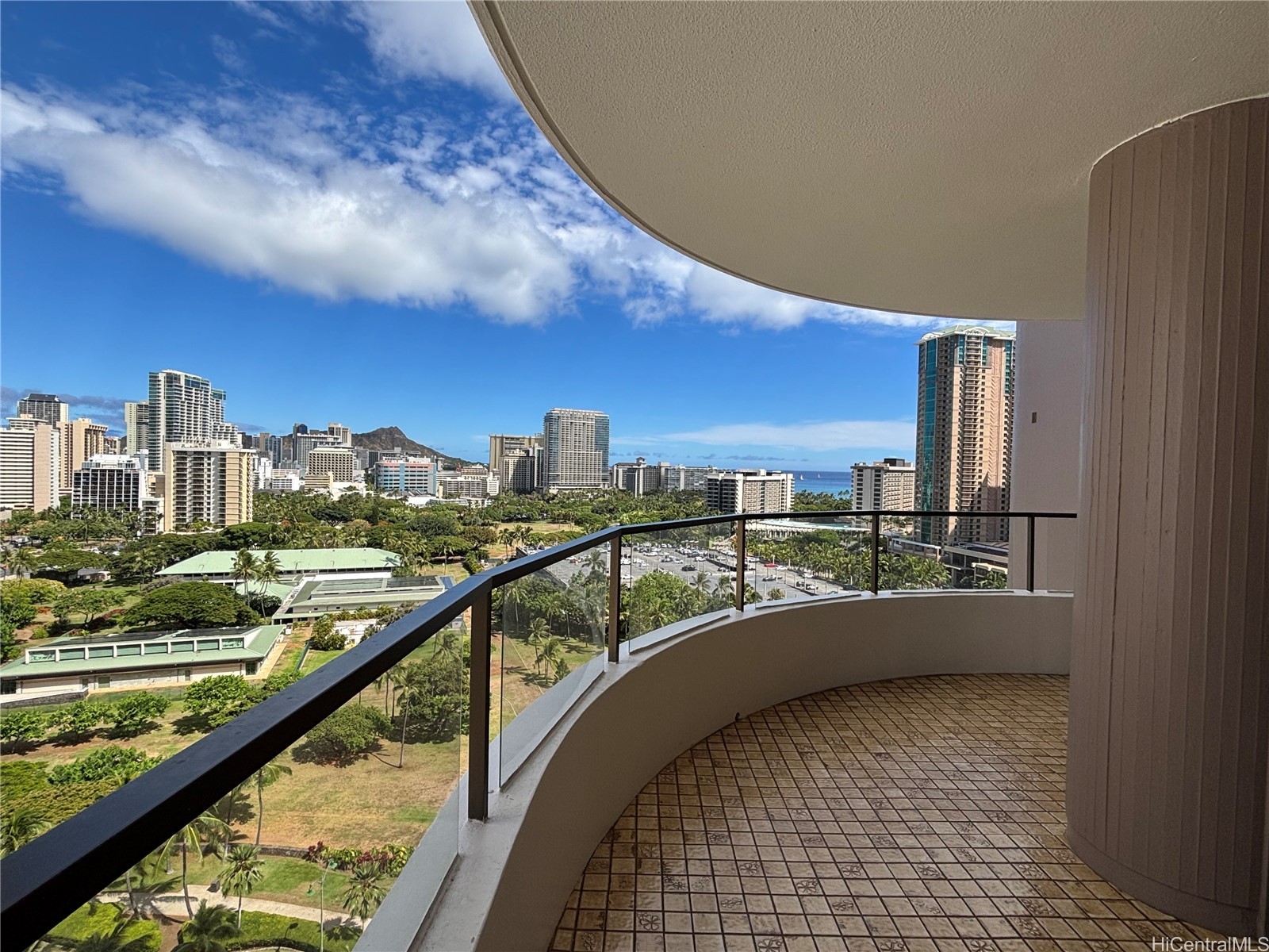 1910 Ala Moana Boulevard 19d Property Photo 3