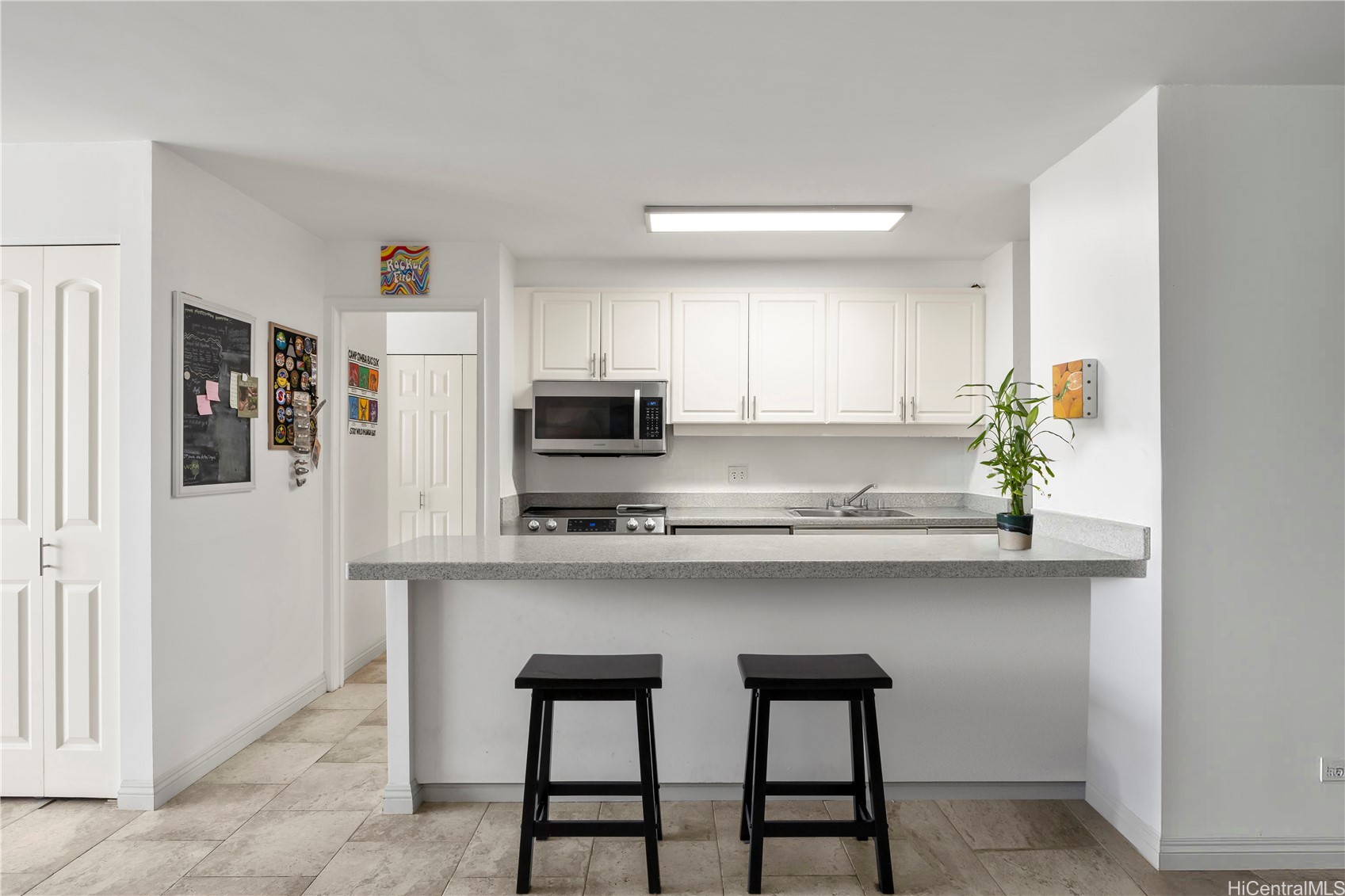 1778 Ala Moana Boulevard 2508 Property Photo 2