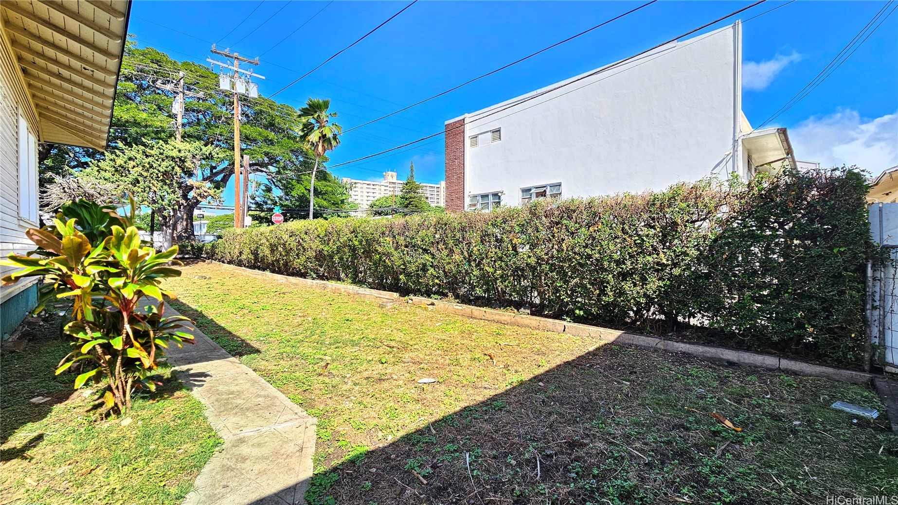 1727 Nuuanu Avenue Property Photo 13
