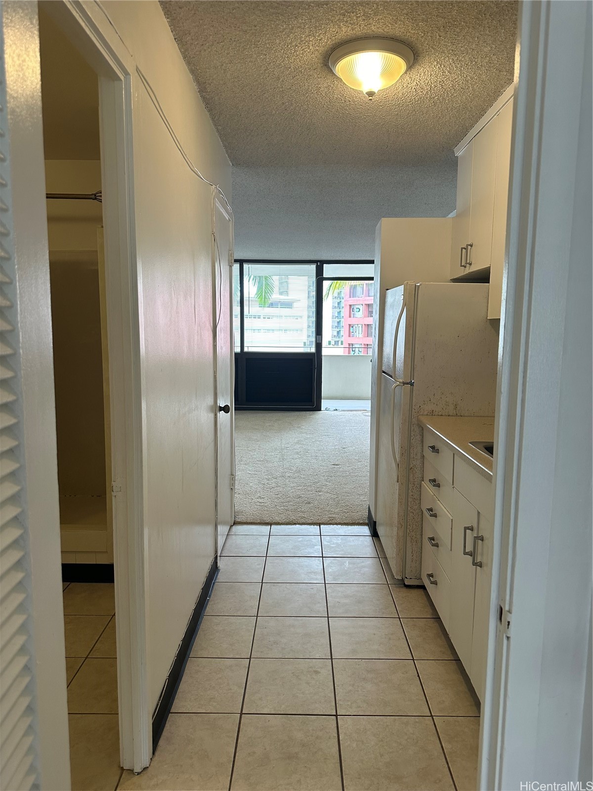 425 Ena Road B602 Property Photo 5