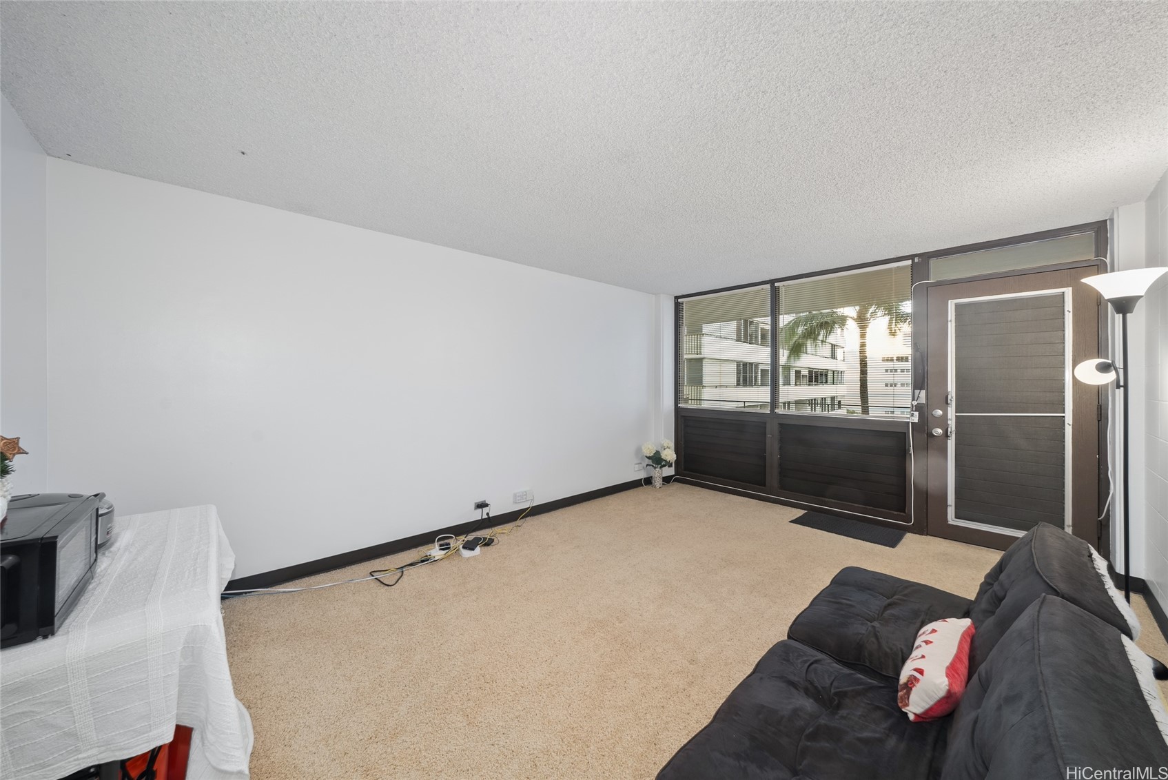 425 Ena Road B602 Property Photo 9
