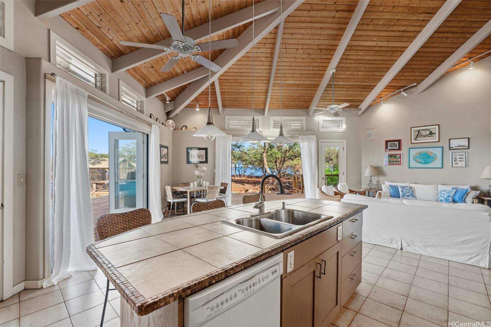 4720 Pohakuloa Road Property Photo 8