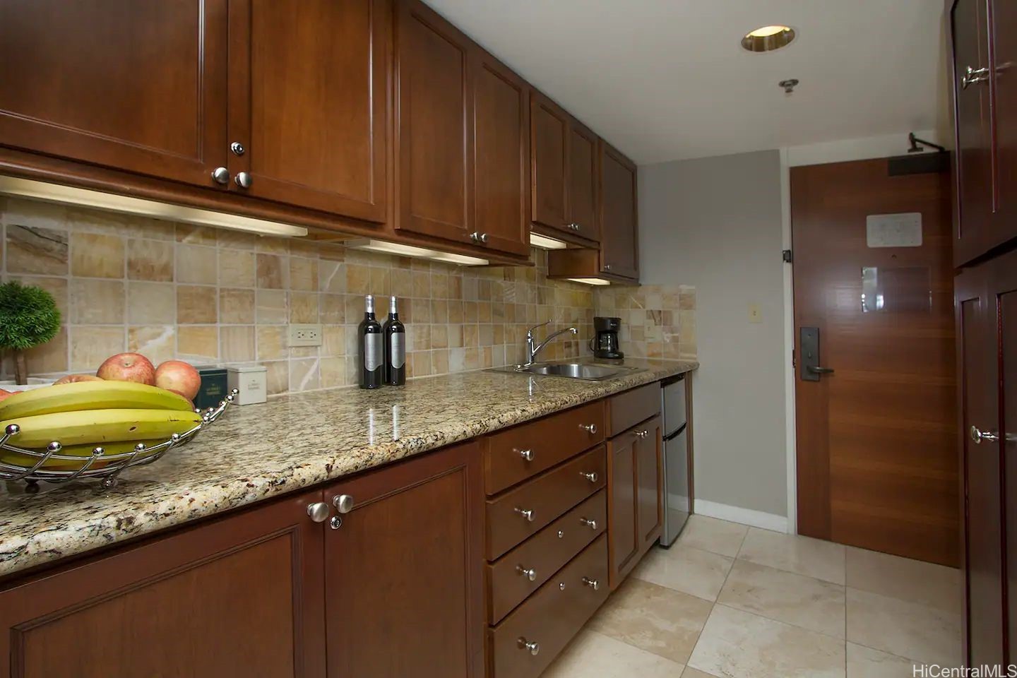 2045 Kalakaua Avenue 214 Property Photo 9
