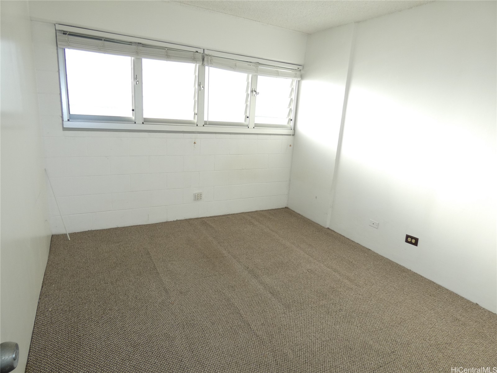 2421 Ala Wai Boulevard 1603 Property Photo 4