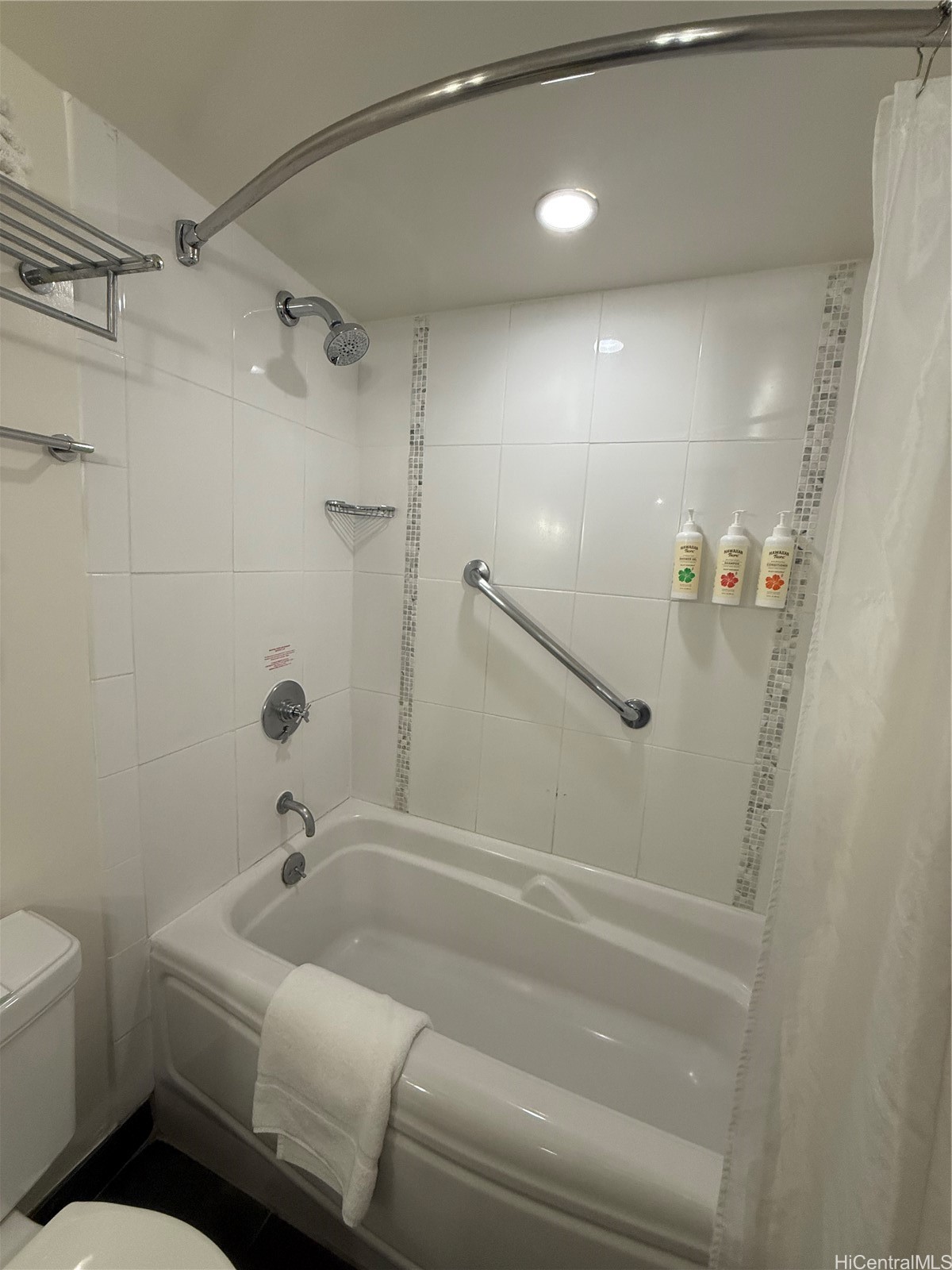 410 Atkinson Drive 1210 Property Photo 6