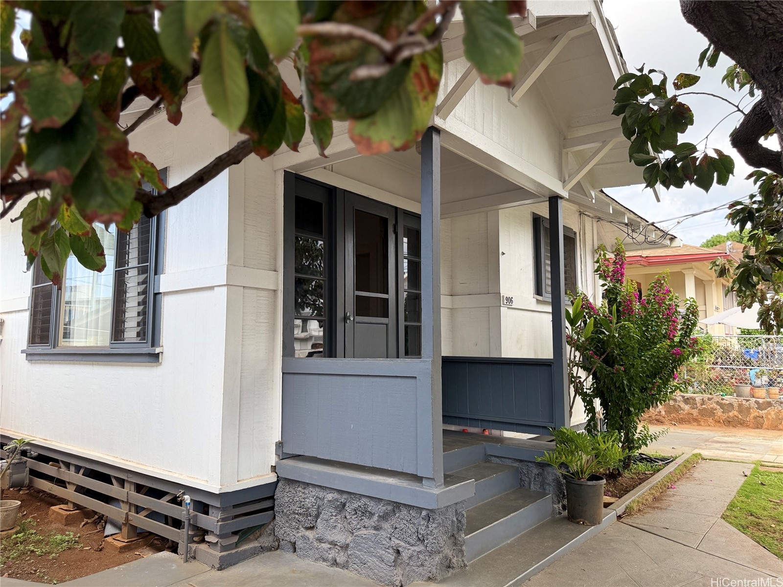 906 Belser Street Property Photo 1