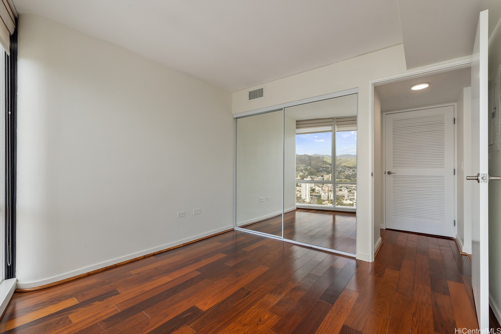 1296 Kapiolani Boulevard Ii4302 Property Photo 7