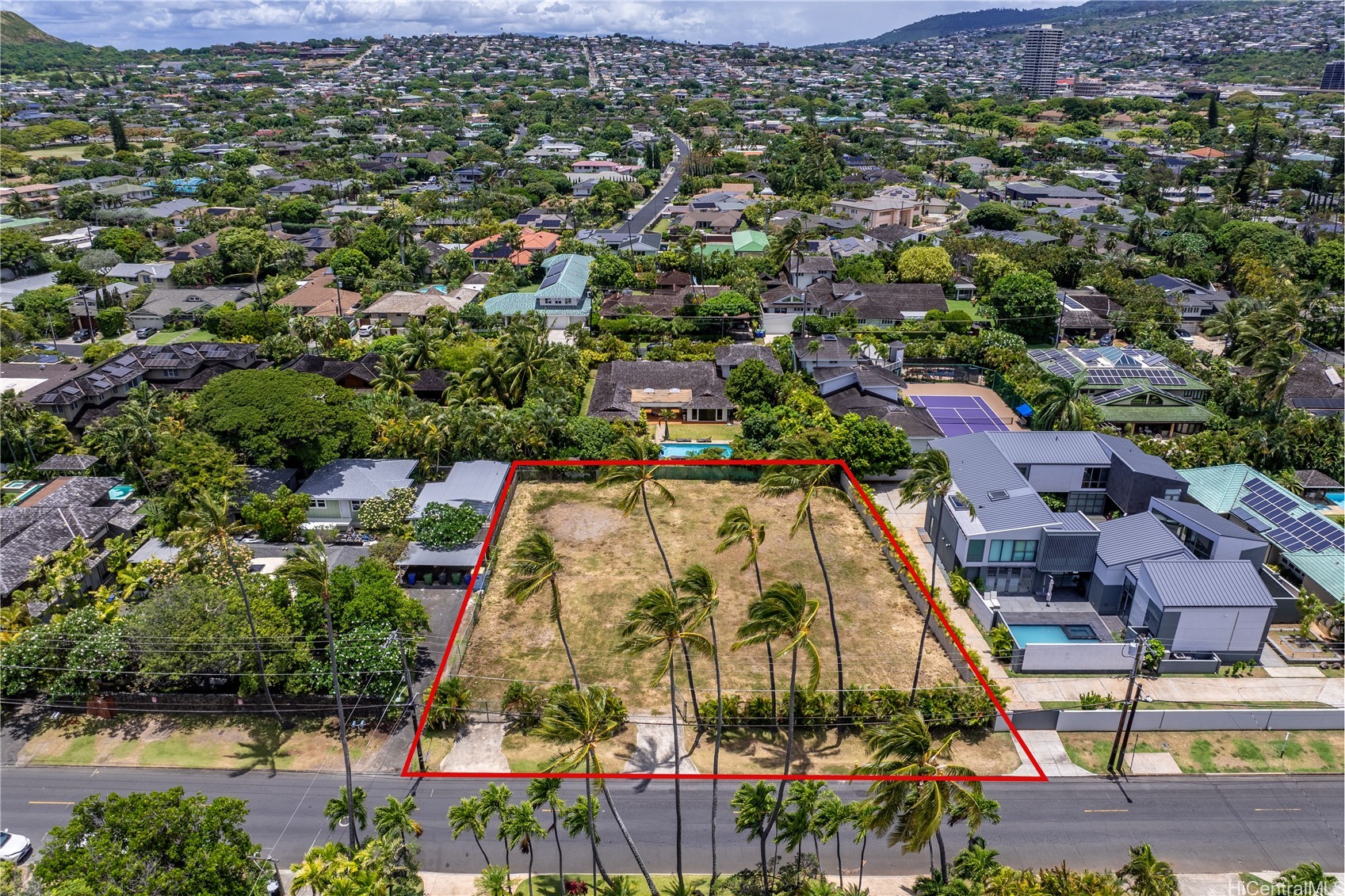 4744 Kahala Avenue Property Photo 11