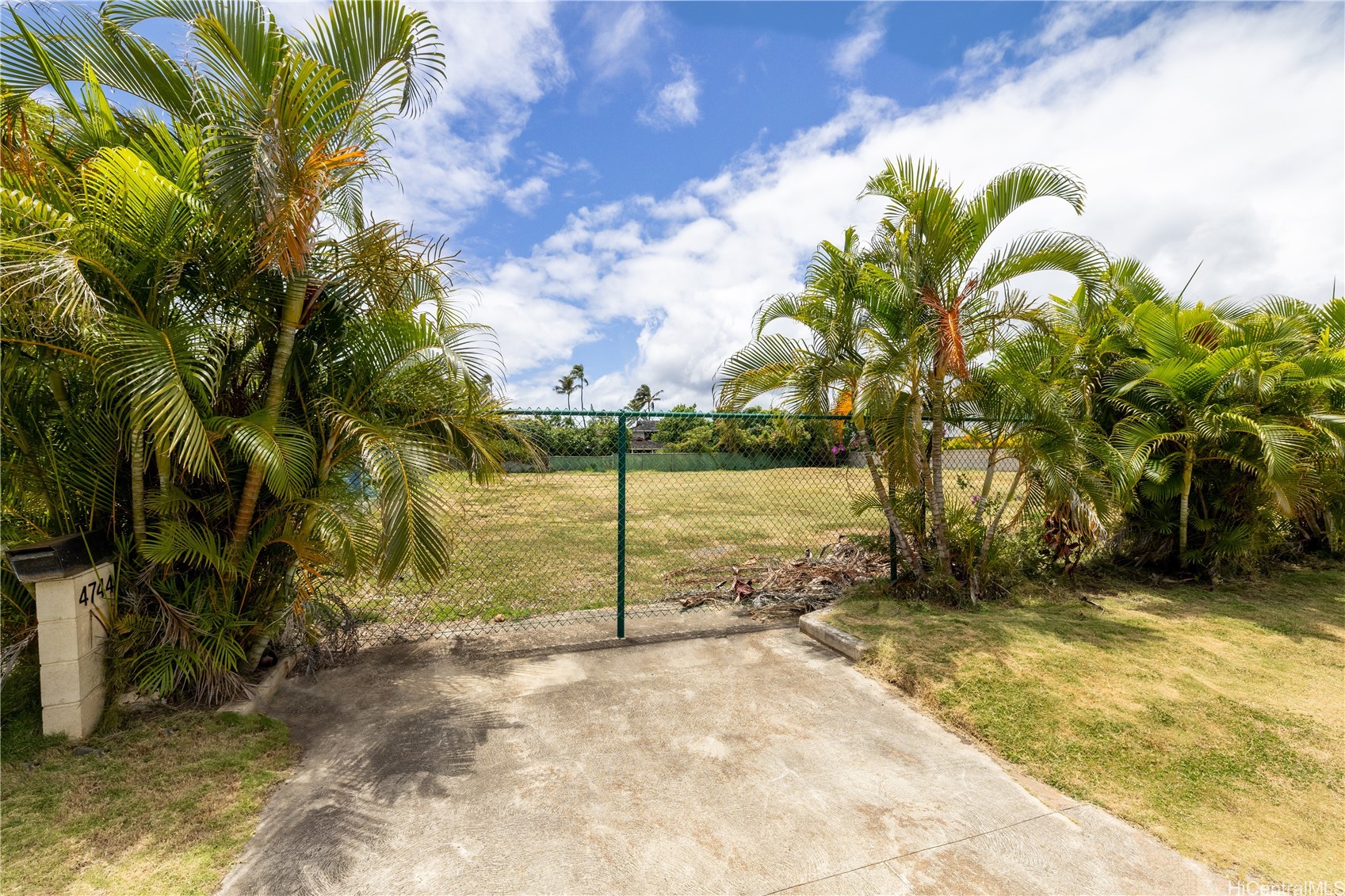 4744 Kahala Avenue Property Photo 14