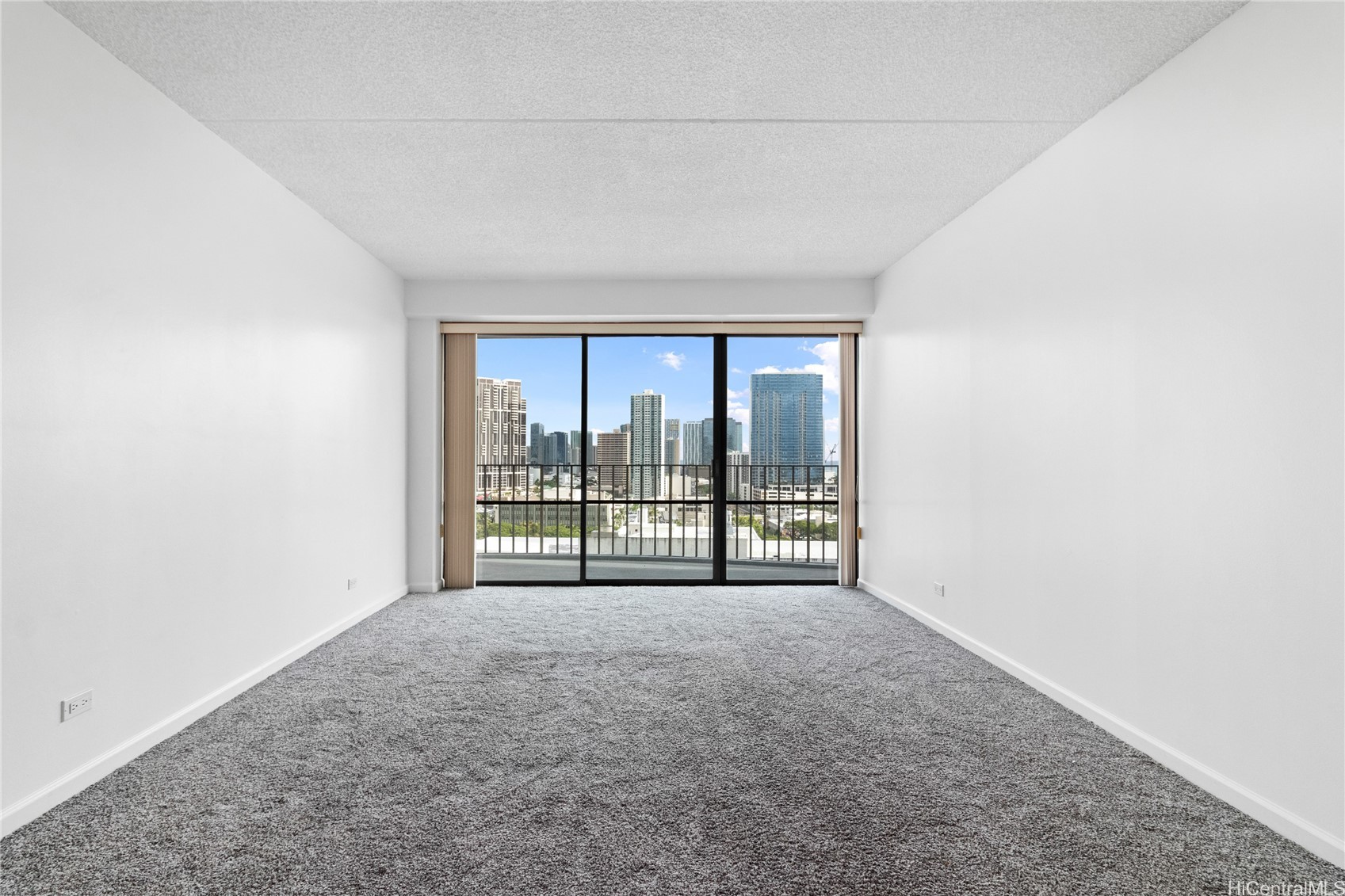 700 Richards Street 1708 Property Photo 4