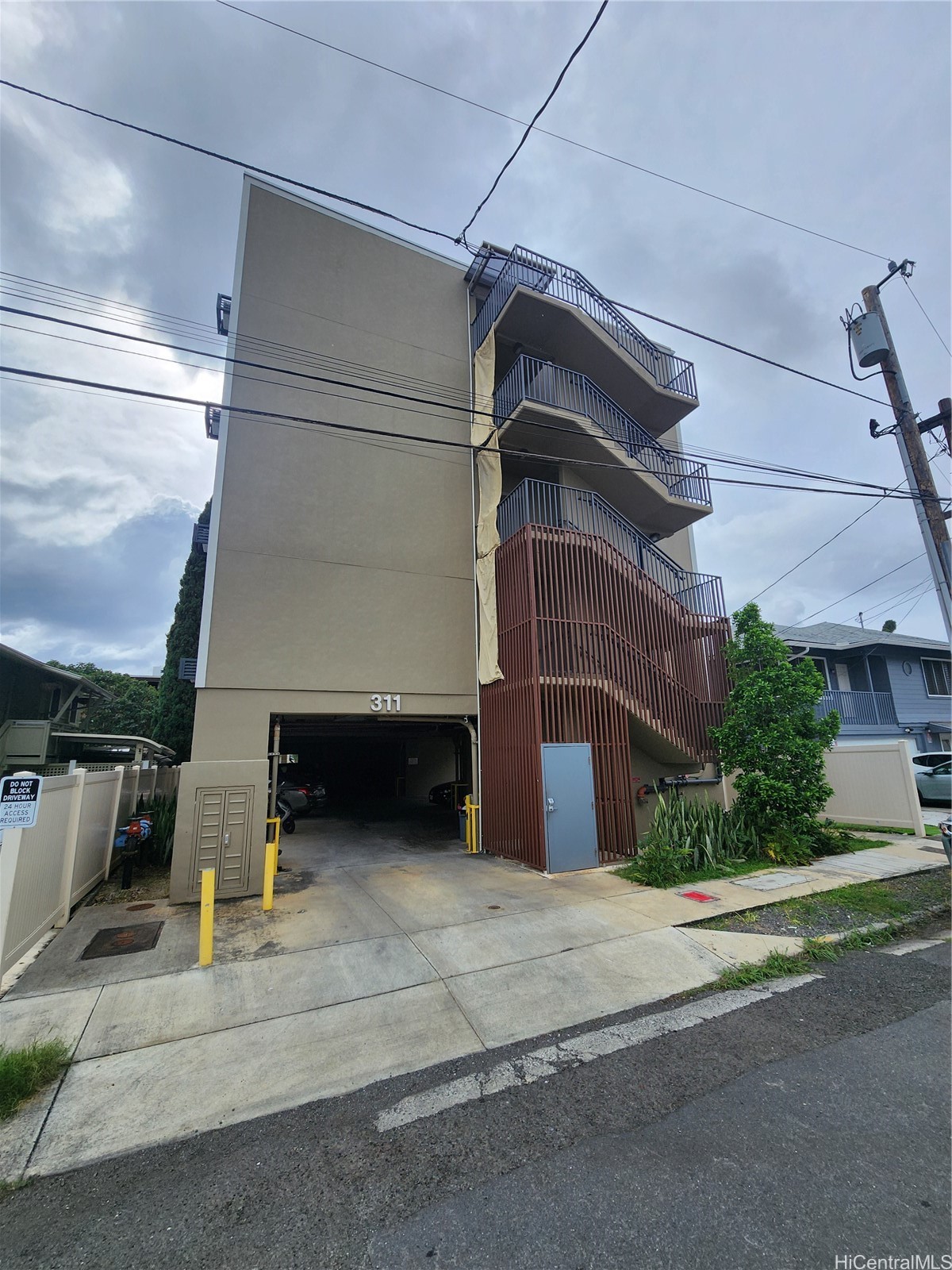 311 Puuhue Place Property Photo 6