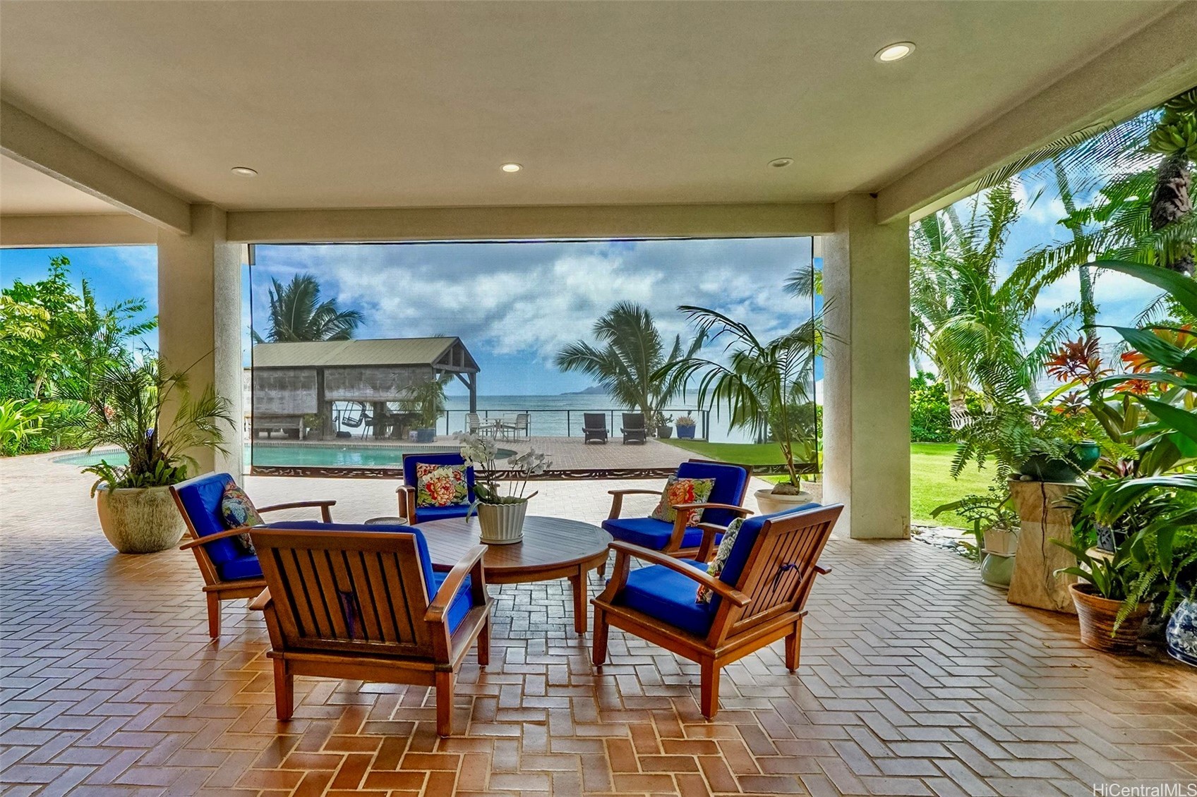 469 A Portlock Road Property Photo 10