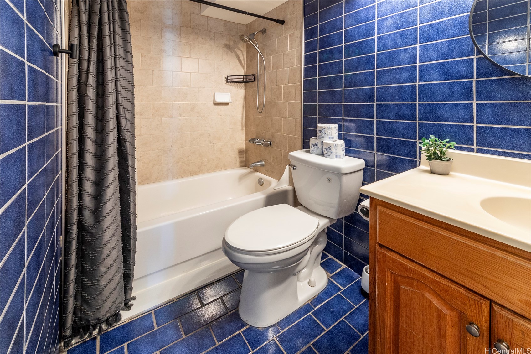 2572 Lemon Road 1105 Property Photo 5