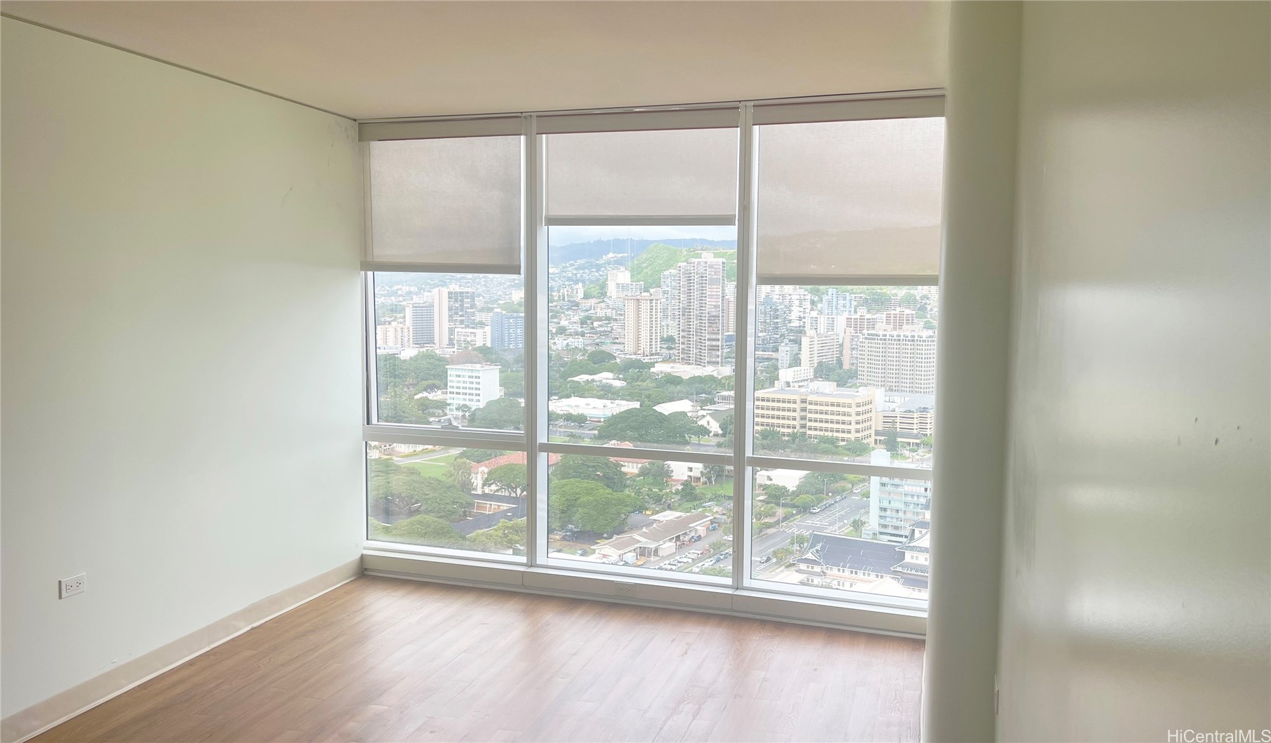 1296 Kapiolani Boulevard Ii3302 Property Photo 8