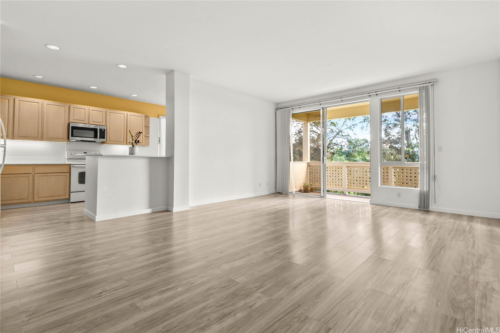 1337 Moanalualani Way #11b Property Photo 3