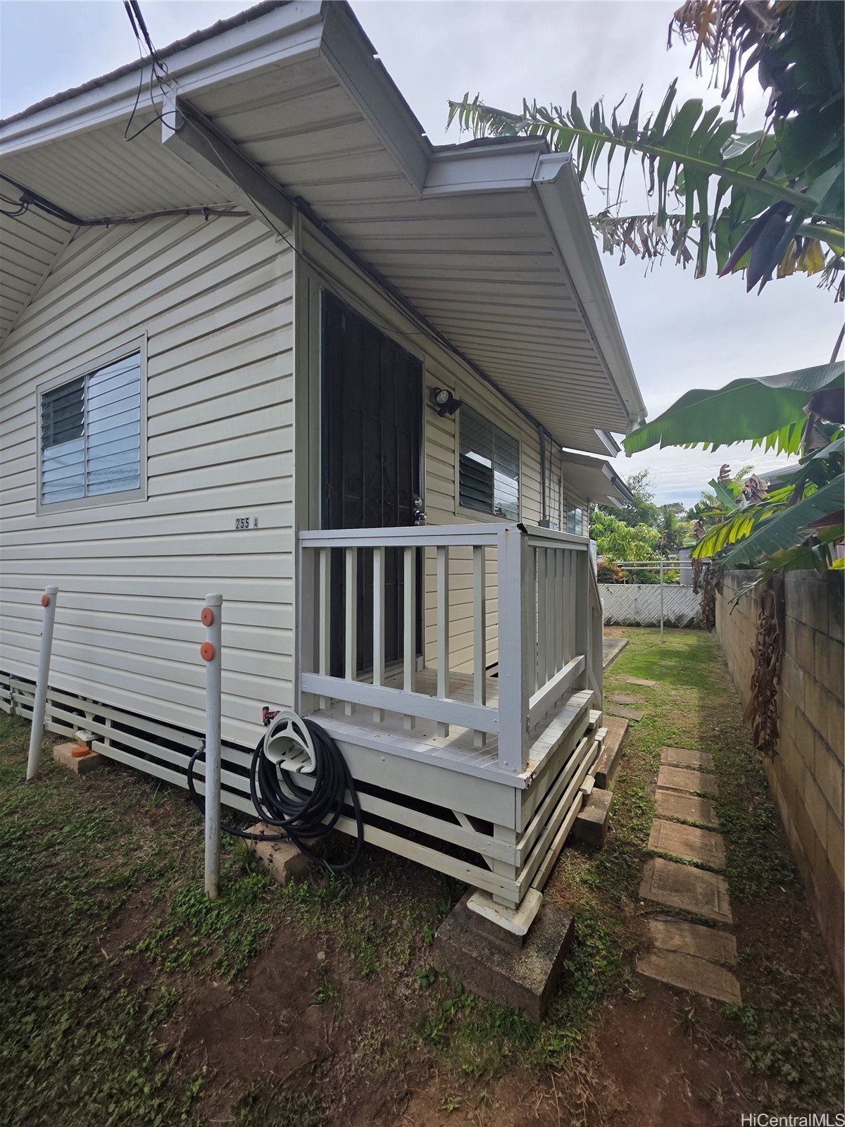 255 Maluniu Avenue A Property Photo 2