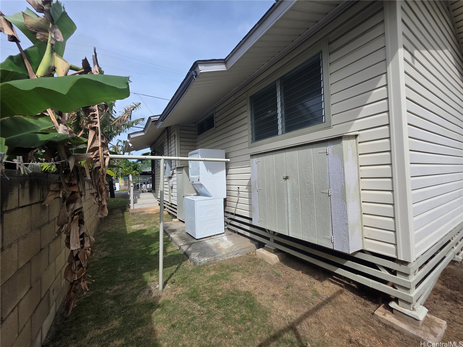 255 Maluniu Avenue A Property Photo 3