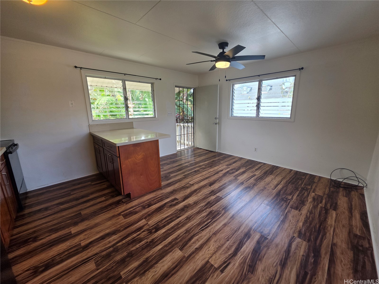 255 Maluniu Avenue A Property Photo 6