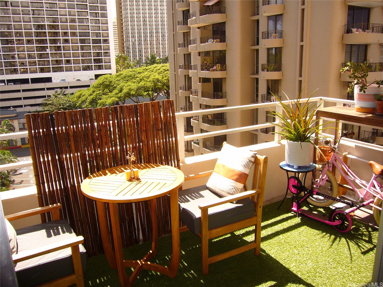 2533 Ala Wai Boulevard 601 Property Photo 7