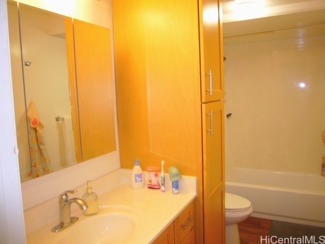 2533 Ala Wai Boulevard 601 Property Photo 14