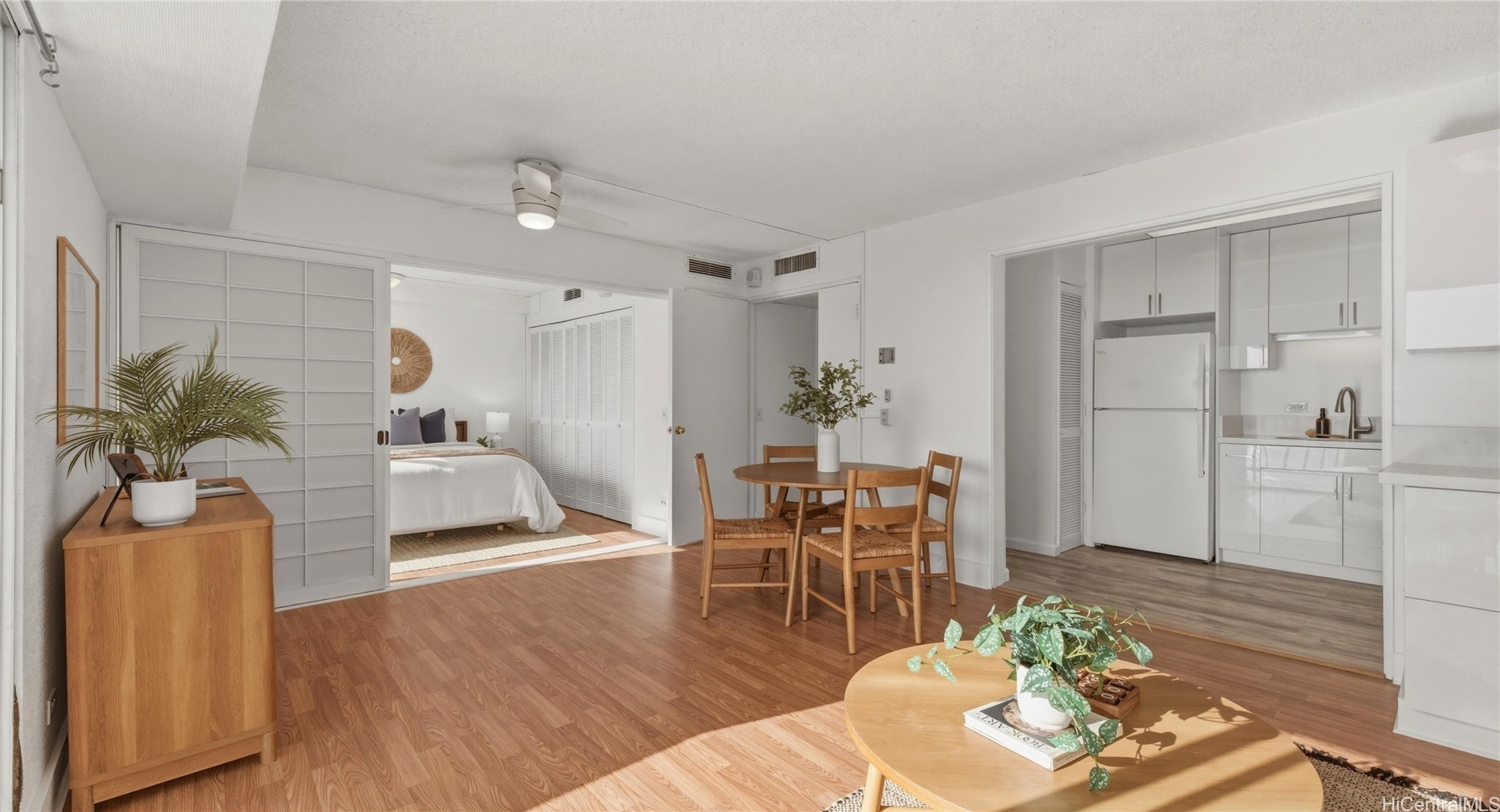 2440 Kuhio Avenue 2001 Property Photo 6
