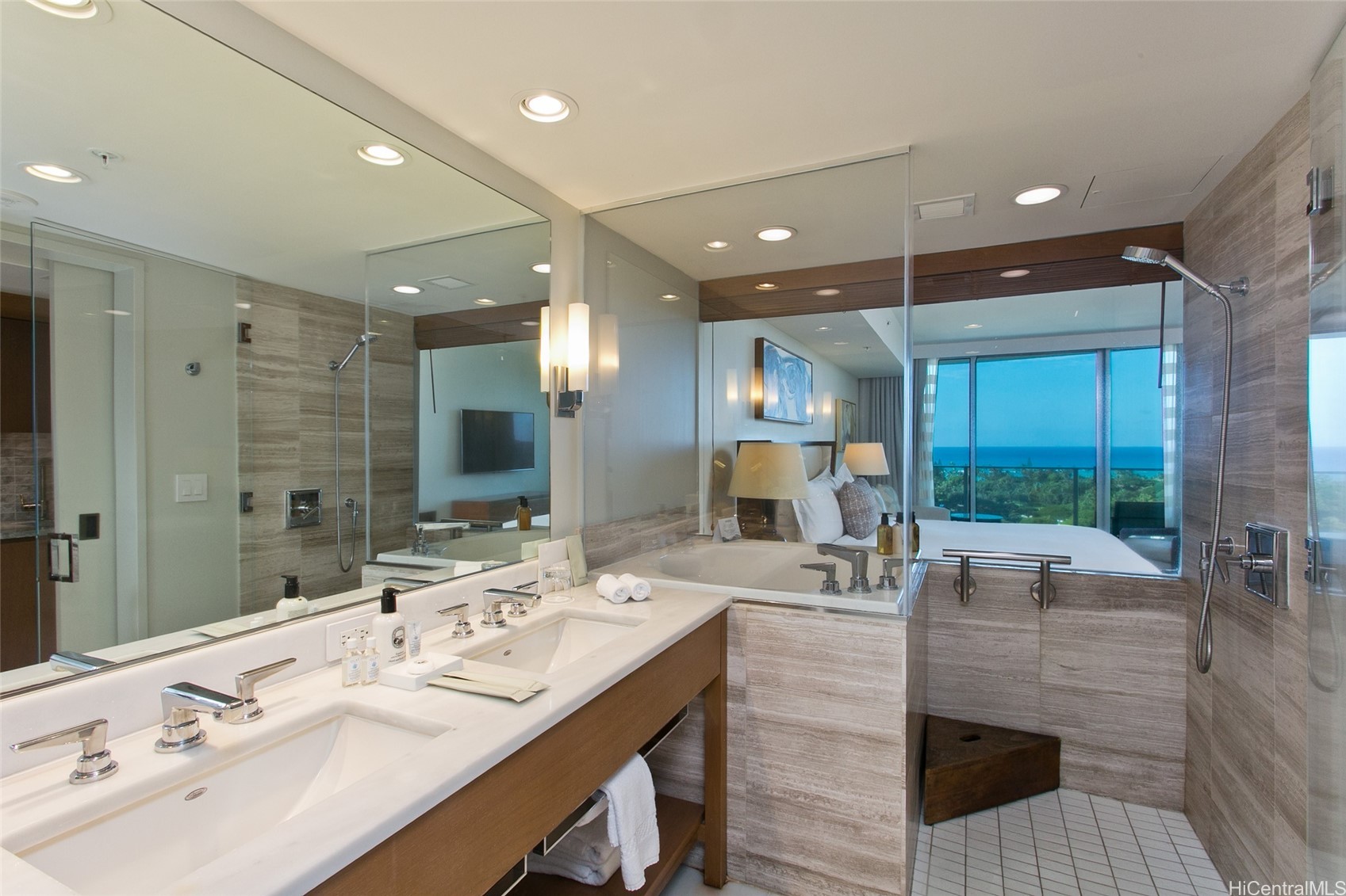 2139 Kuhio Avenue 1503 - Tower 2 Property Photo 9