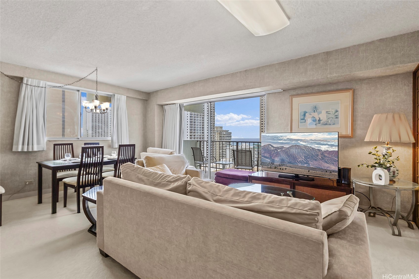 2440 Kuhio Avenue 2201 Property Photo 1