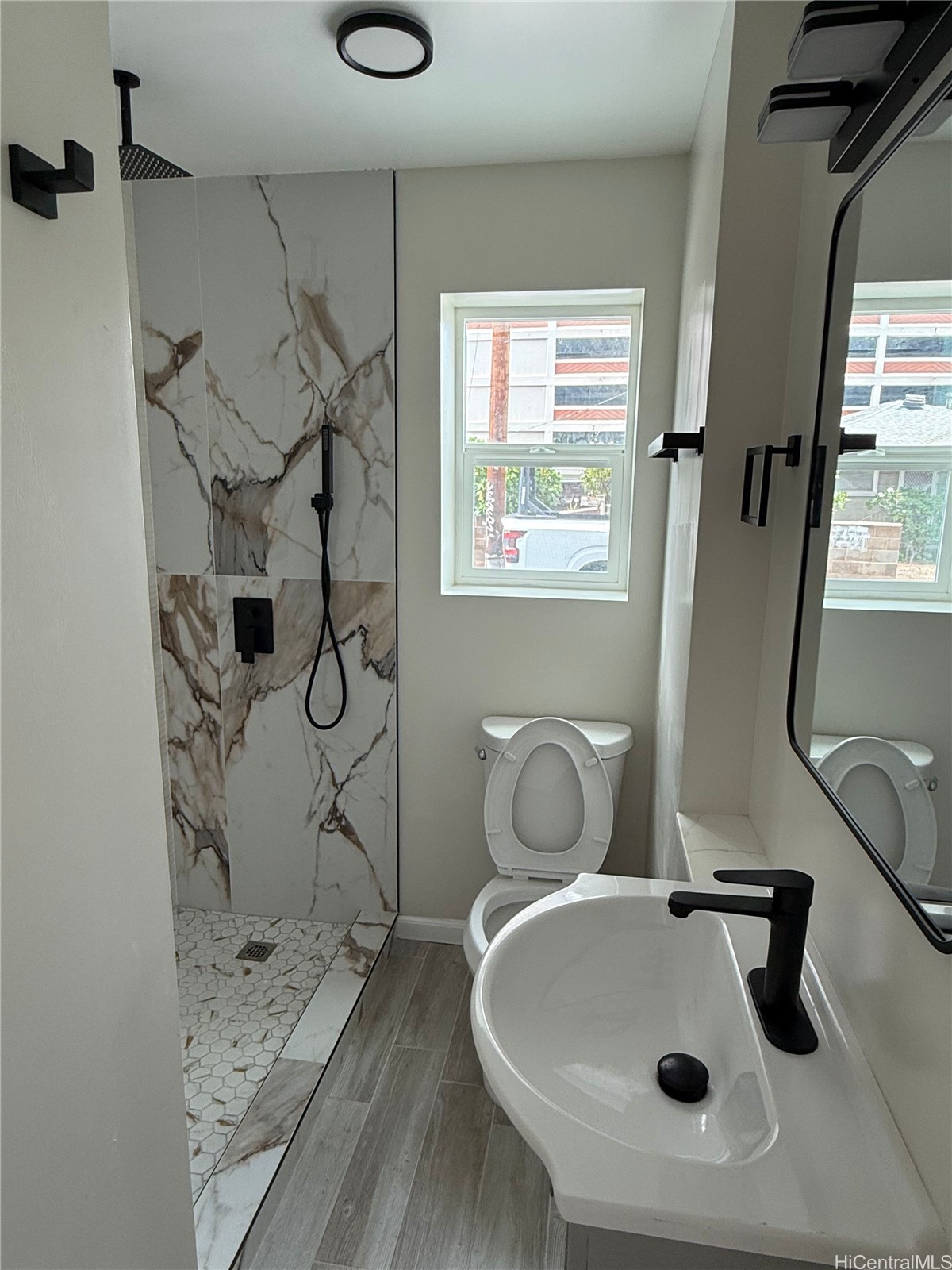 2711 Waiaka Road Property Photo 13