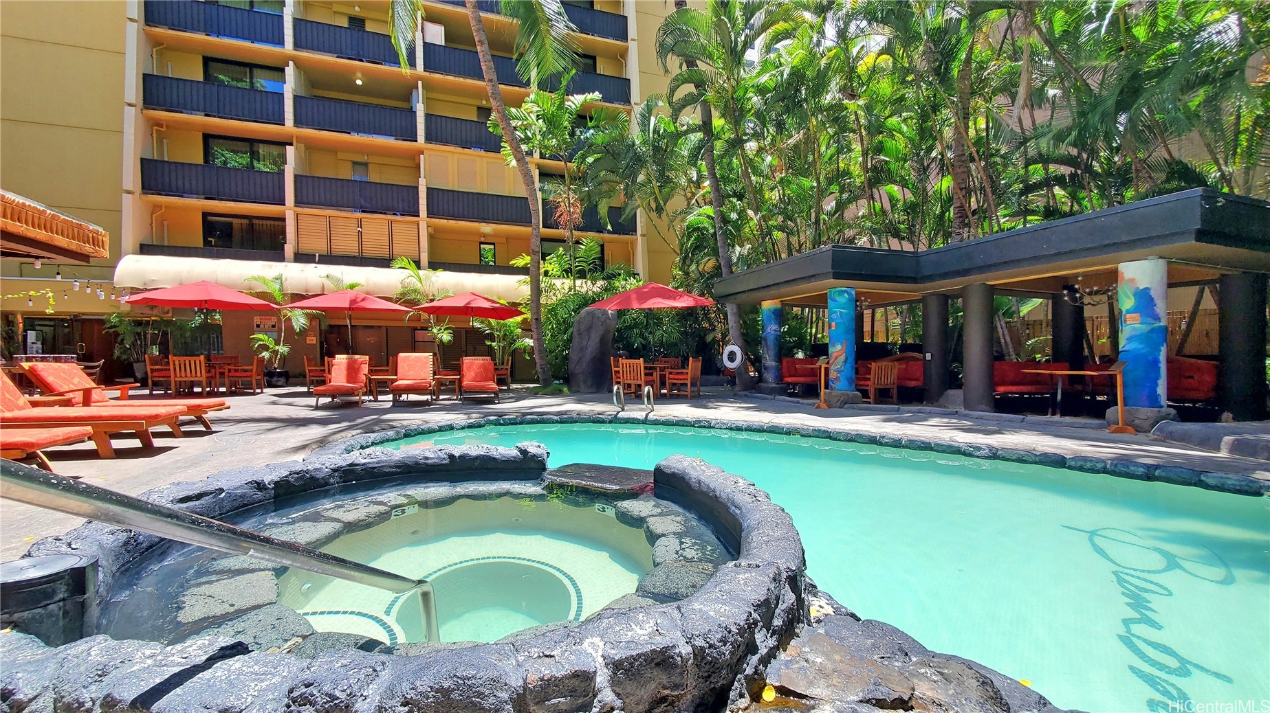 2425 Kuhio Avenue 502 Property Photo 17