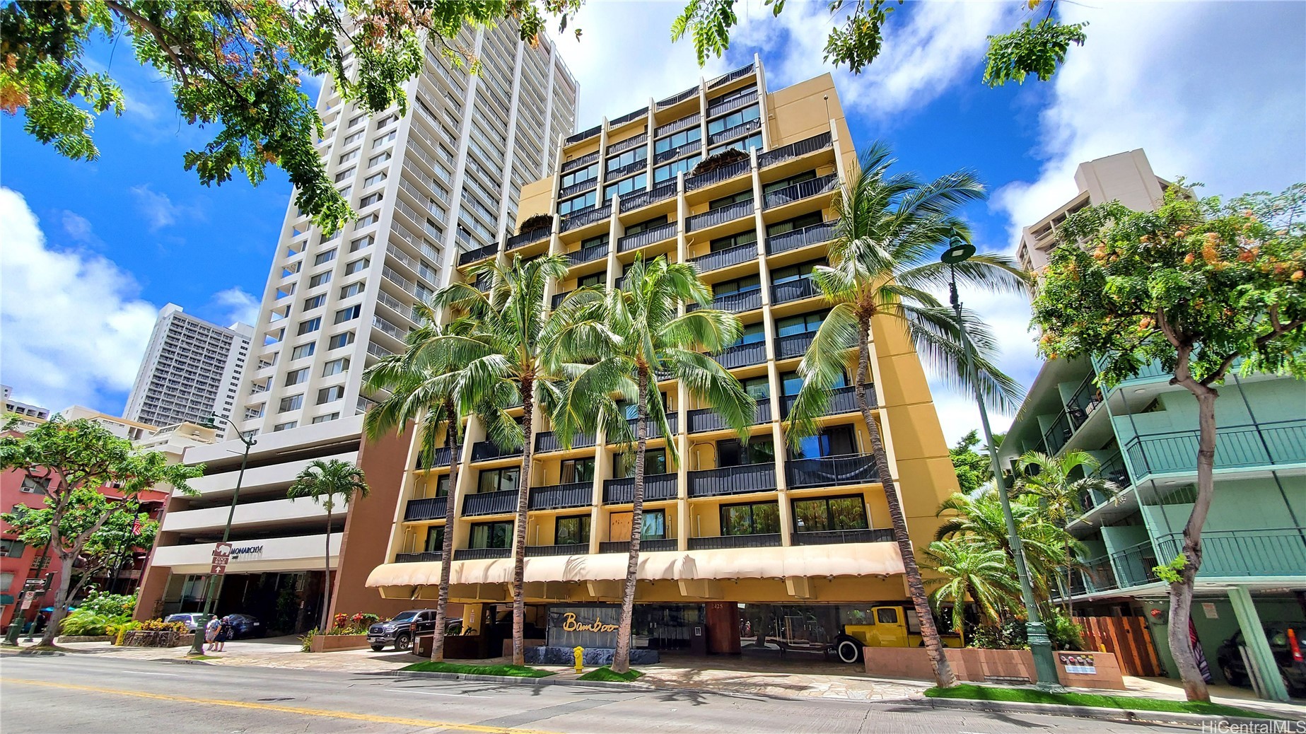 2425 Kuhio Avenue 502 Property Photo 21