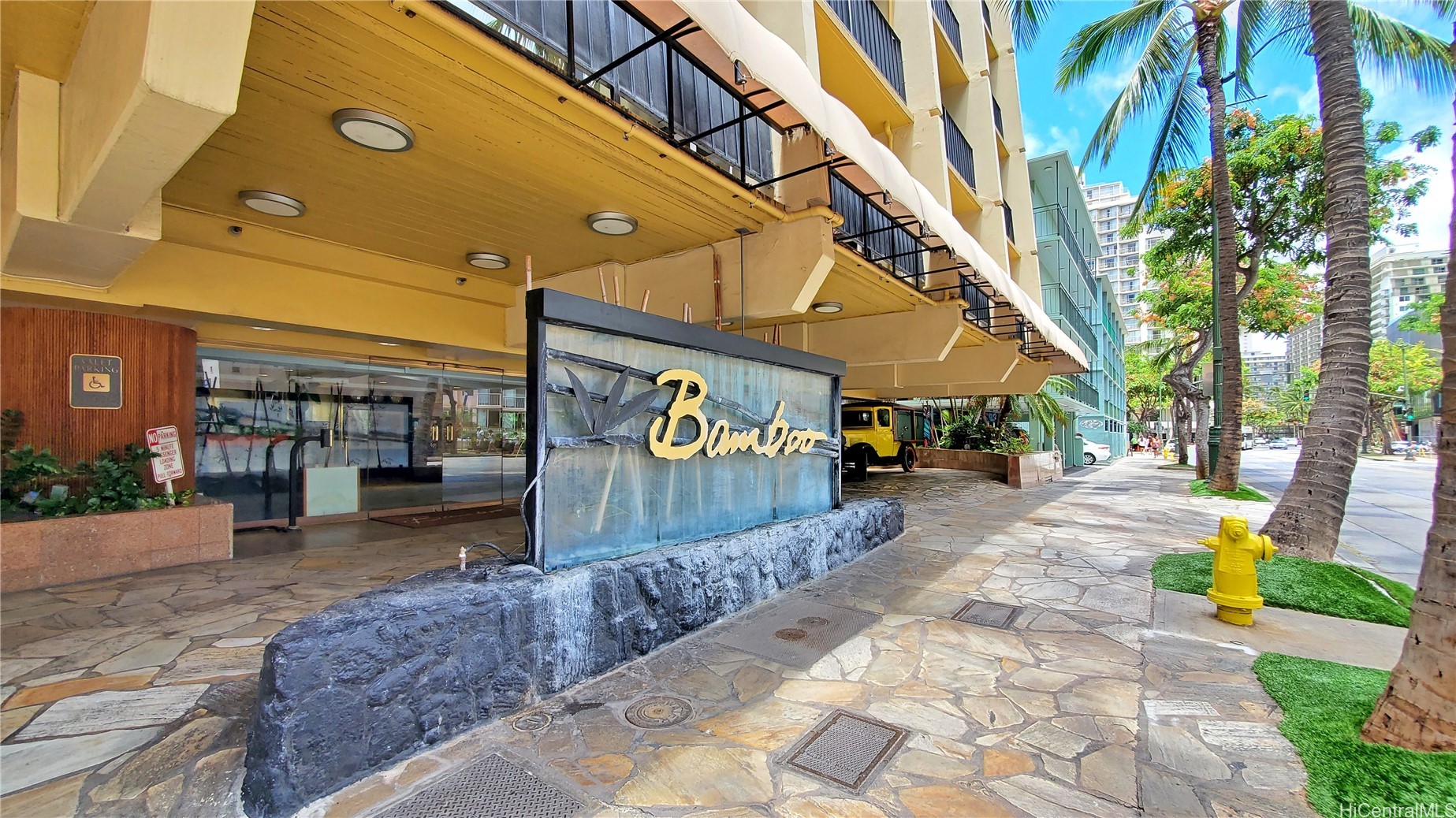 2425 Kuhio Avenue 502 Property Photo 22