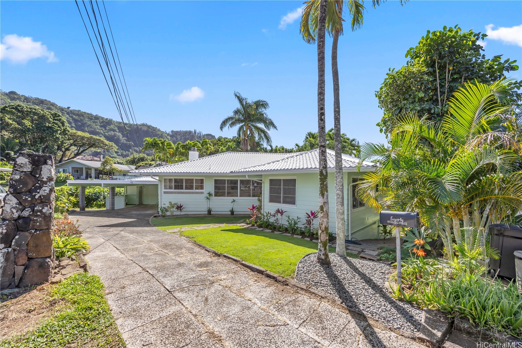 19 Hinalo Place Property Photo 1