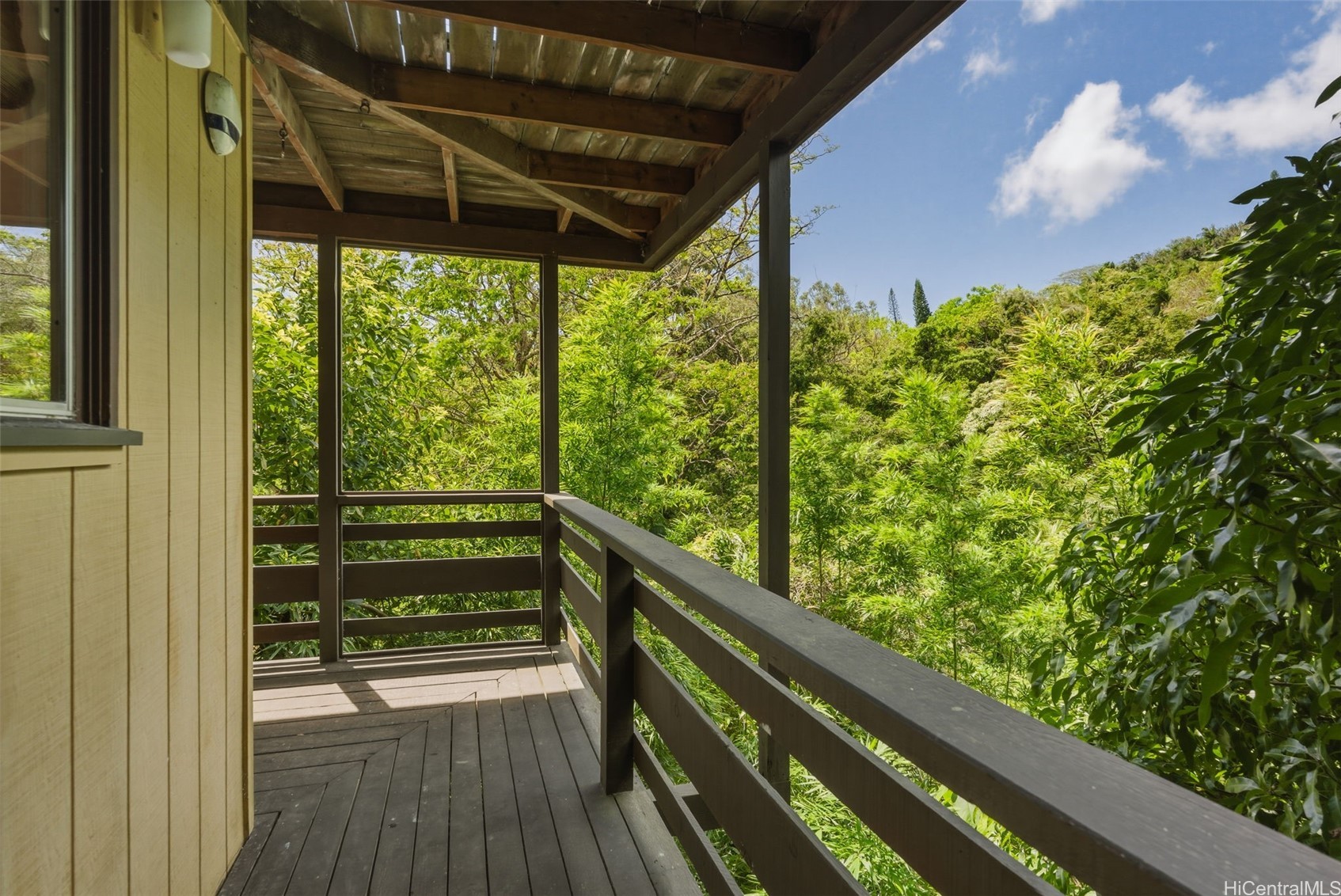 4142 Round Top Drive Property Photo 15