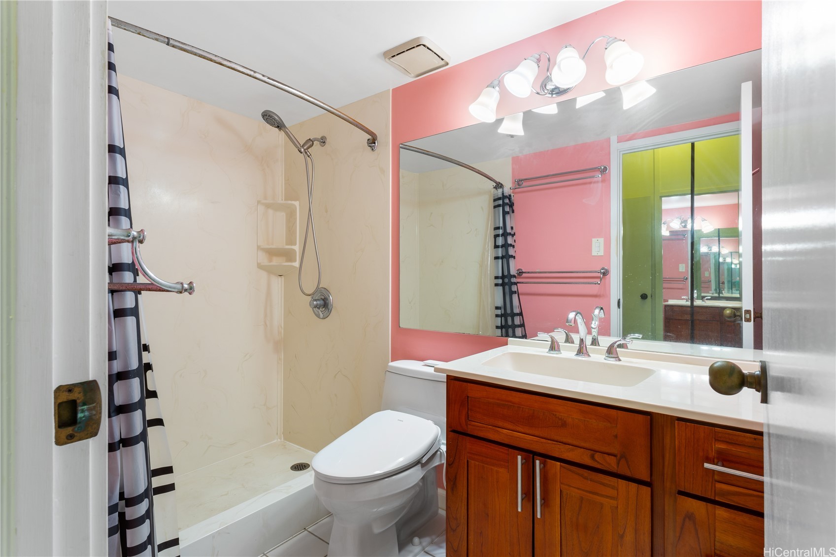 1088 Bishop Street 1126 Property Photo 10