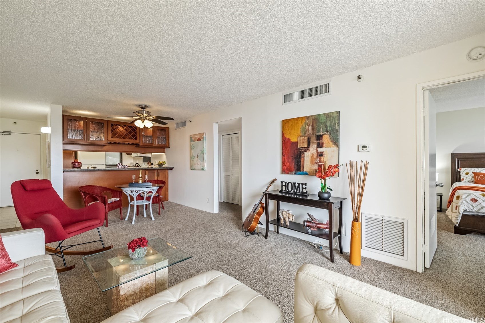 990 Ala Nanala Street 17b Property Photo 7