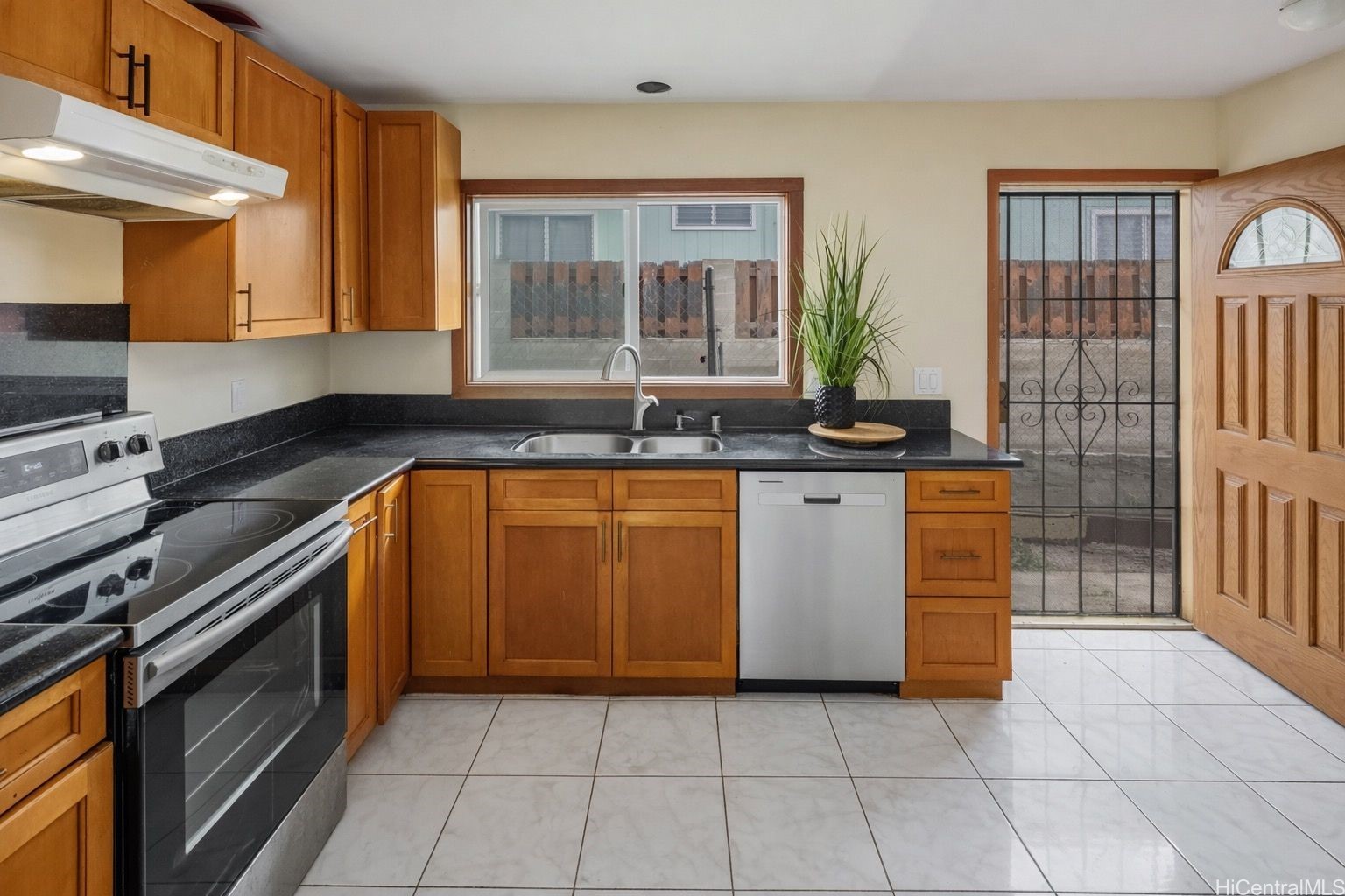 1628 9th Avenue Property Photo 1