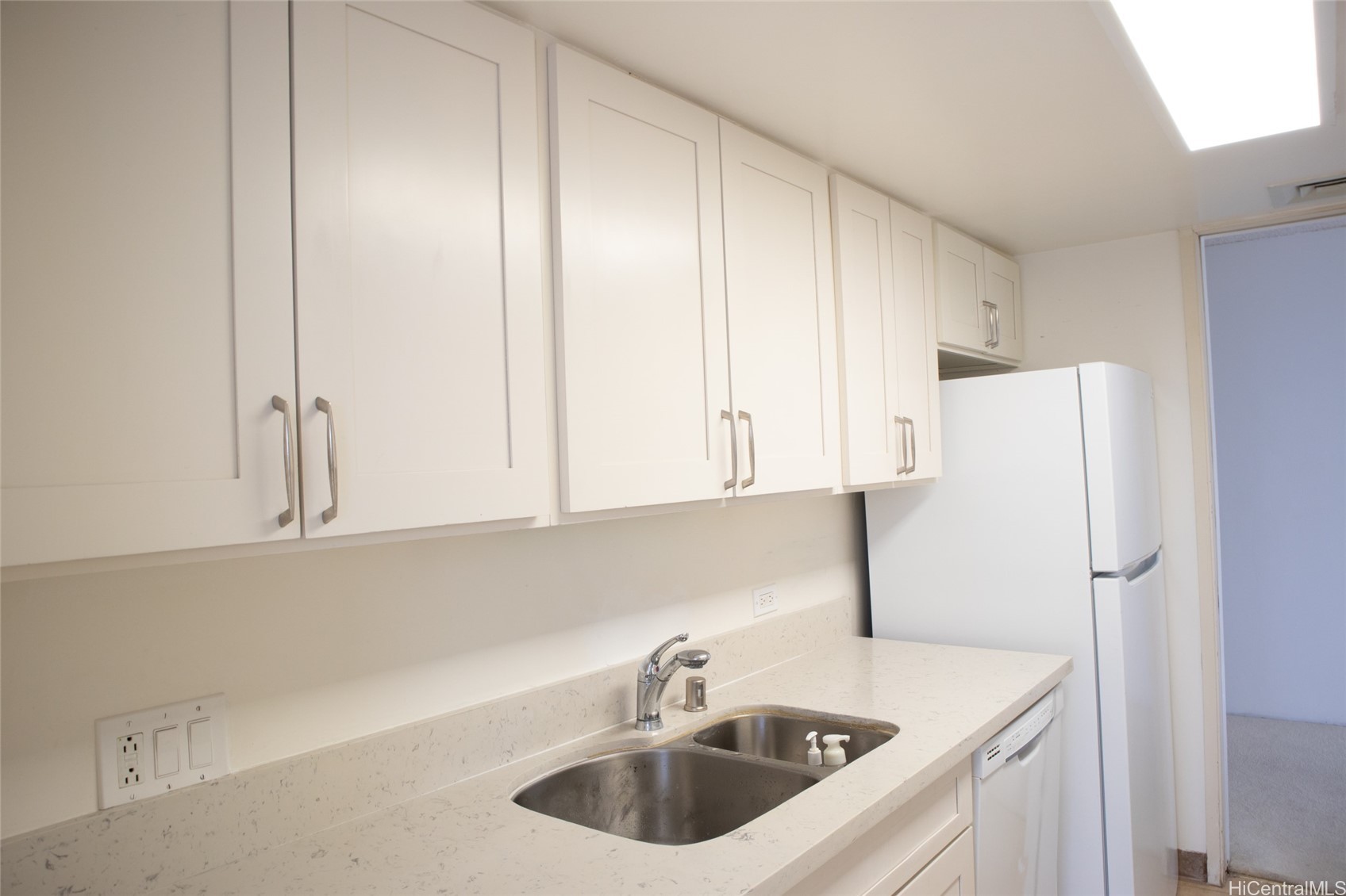 6770 Hawaii Kai Drive 502 Property Photo 5