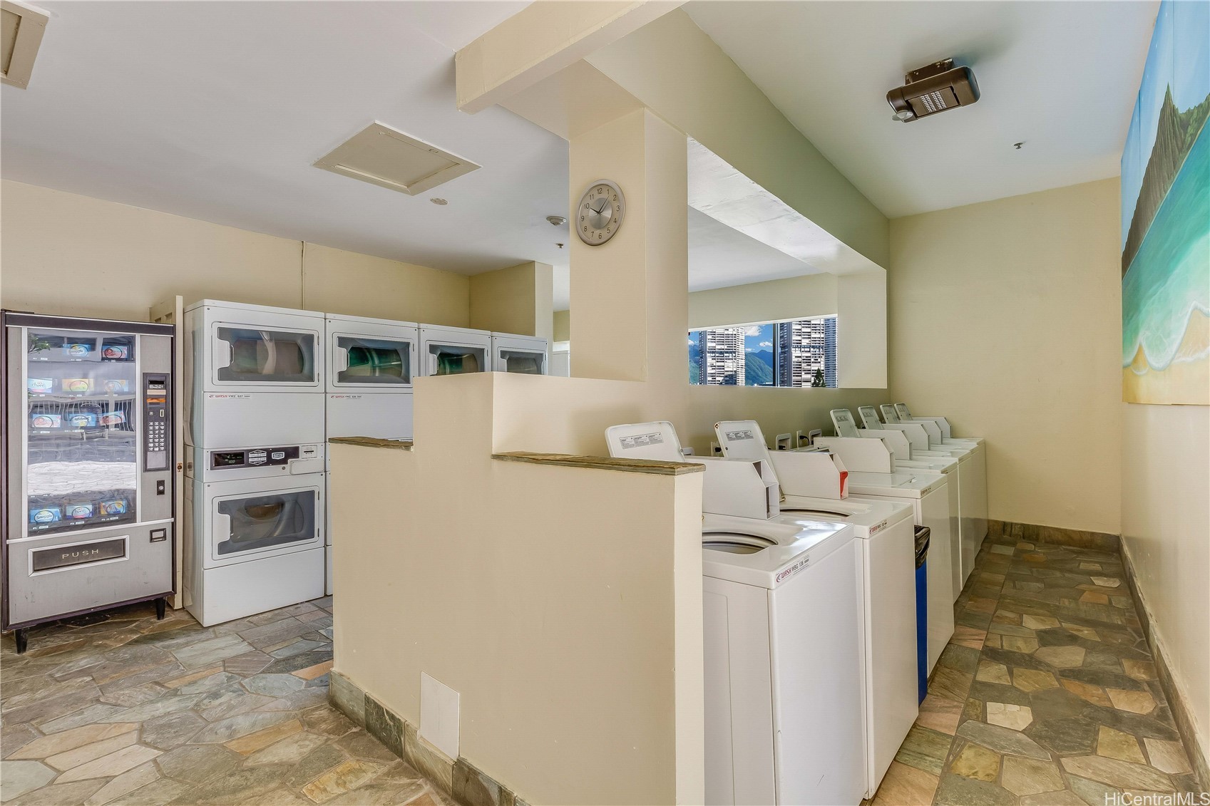 445 Seaside Avenue 3511 Property Photo 18