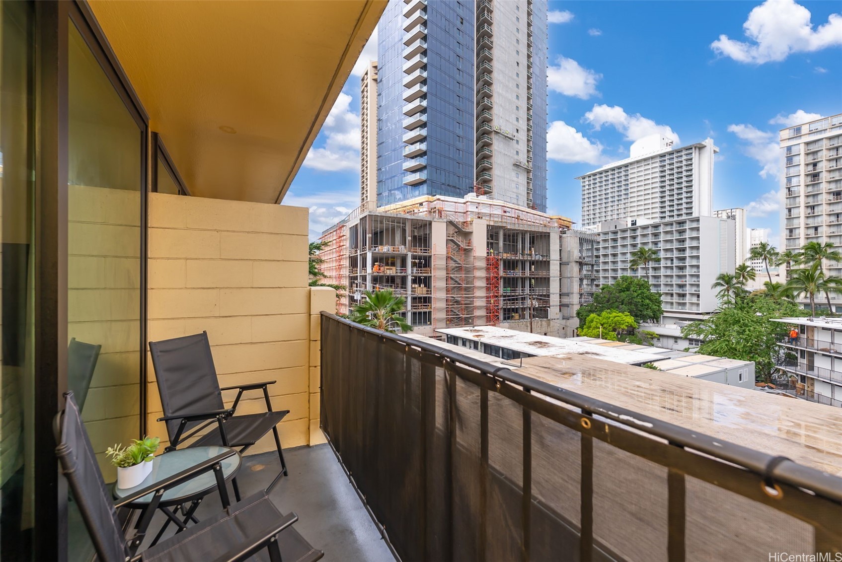 2425 Kuhio Avenue 608 Property Photo 14